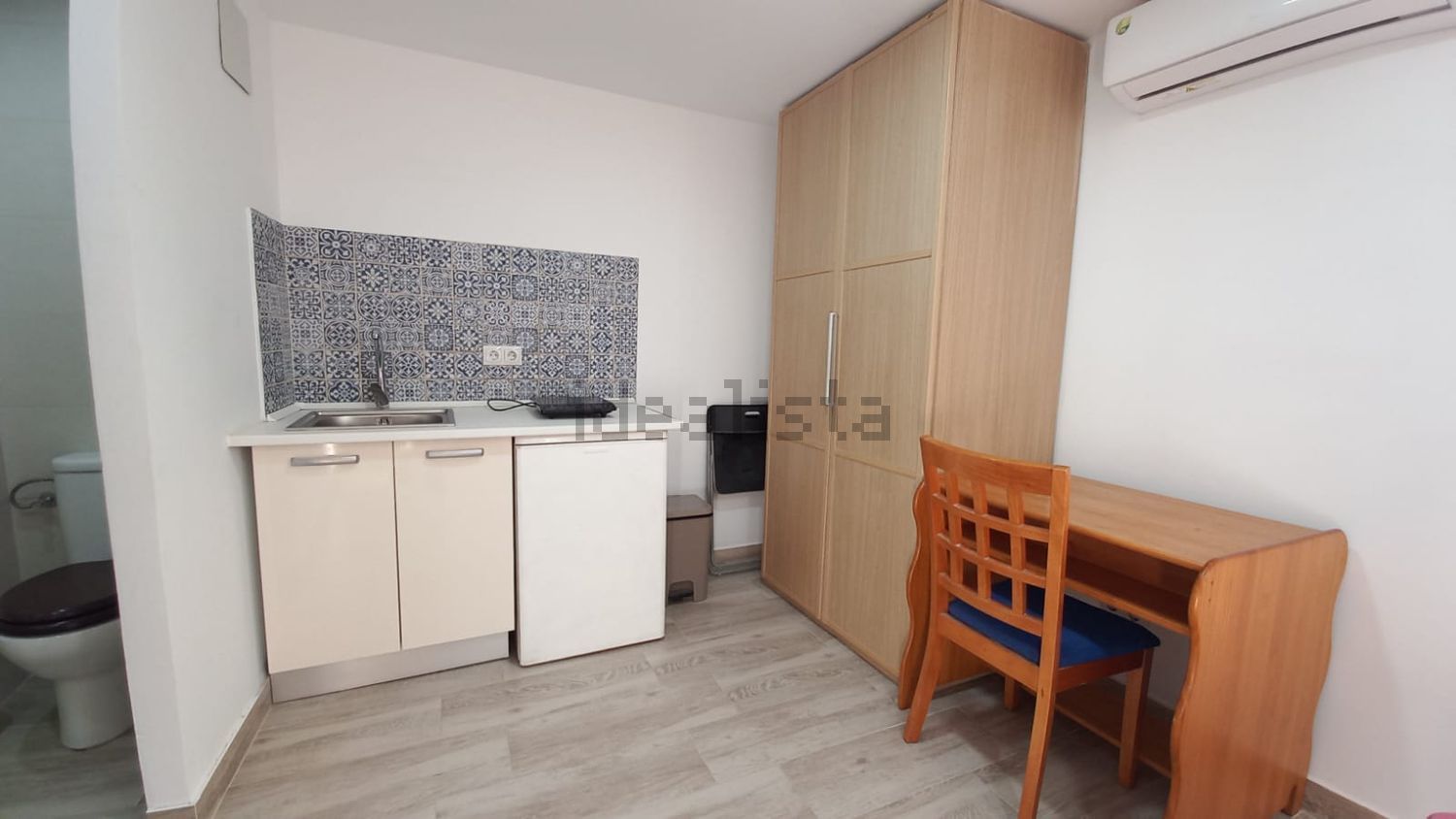 Habitació de lloguer, Escalona