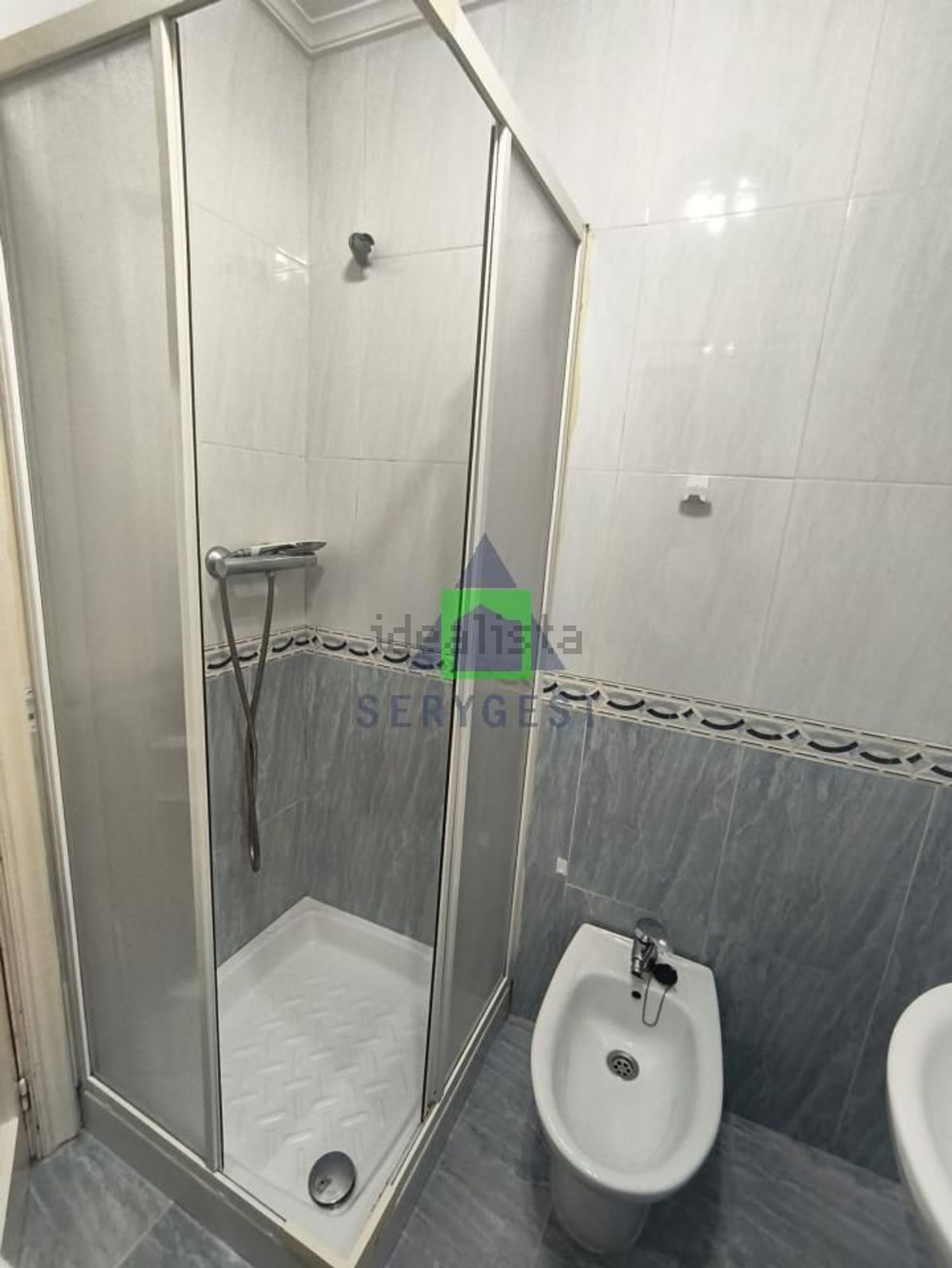 Wohnung 63 m² in Ourense