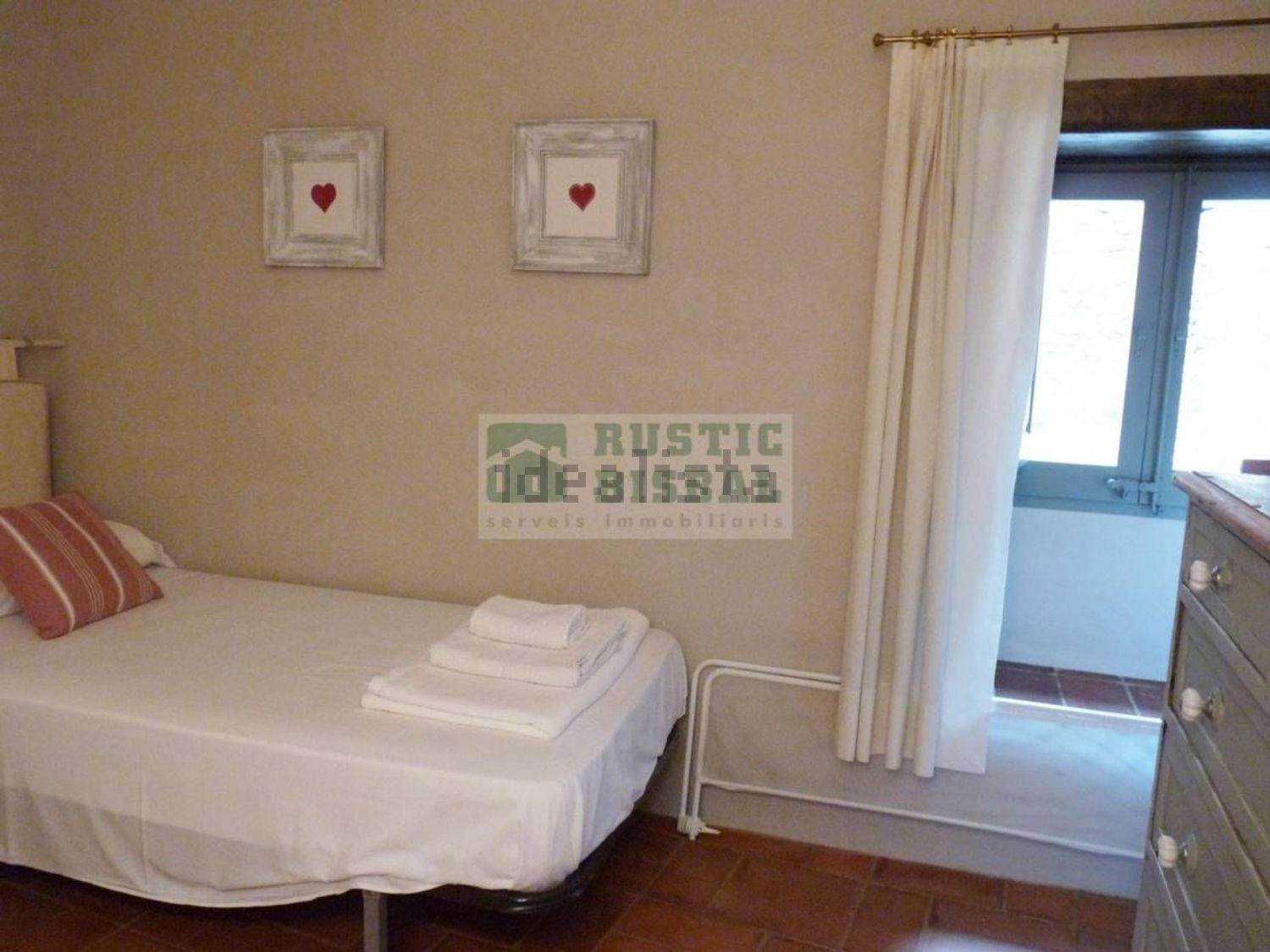 Piso de 250 m² en Corçà