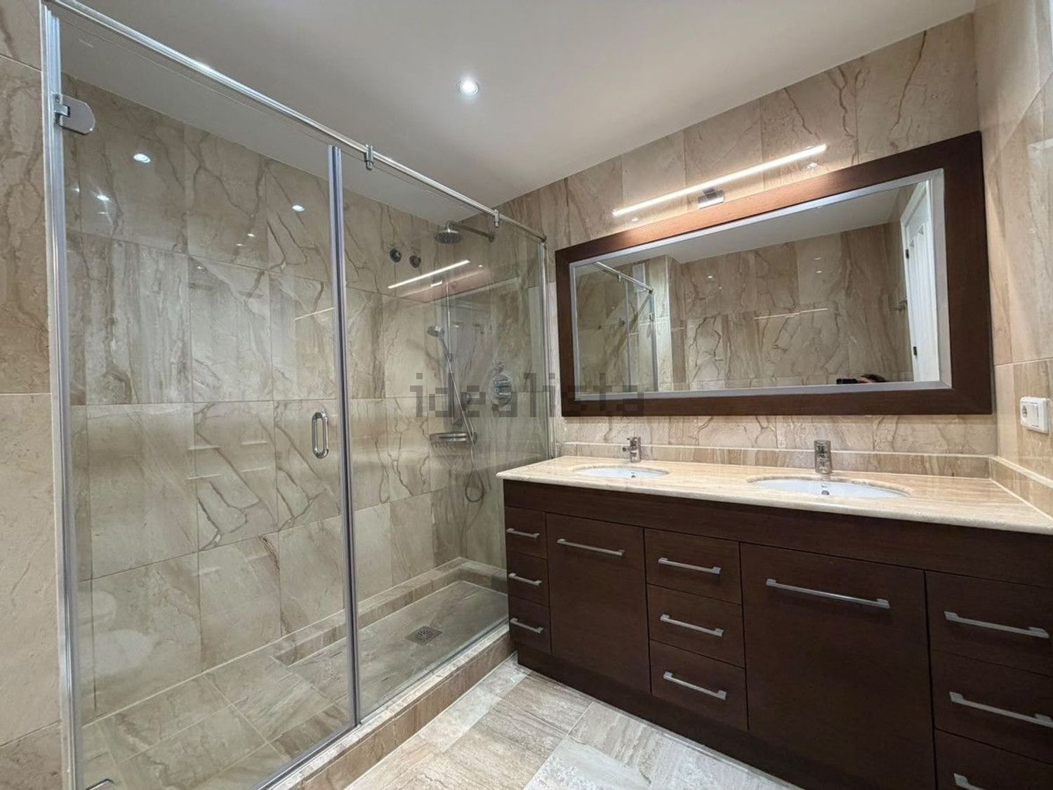 Pis de 192 m² a Estepona