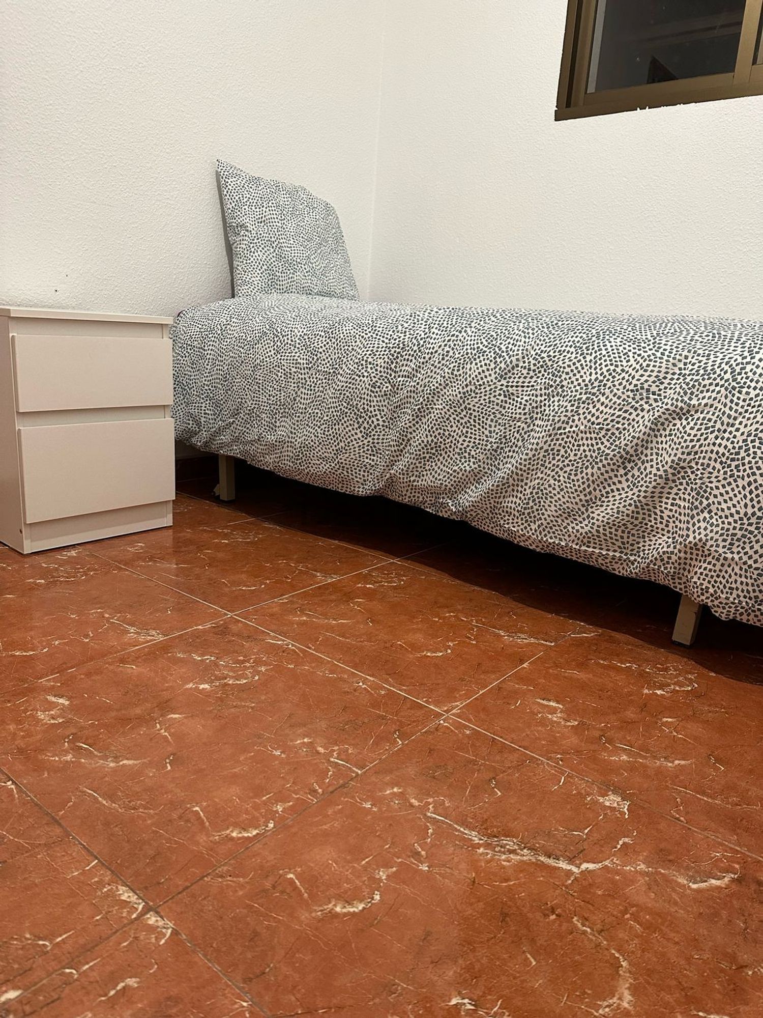 Room for rent, Almeria