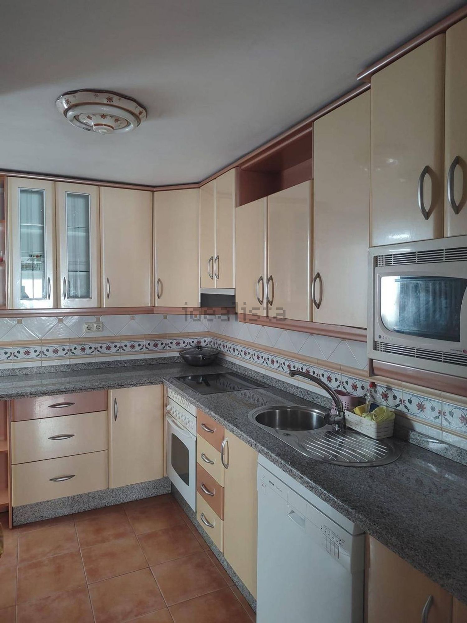 Apartamento 101 m² em Granada