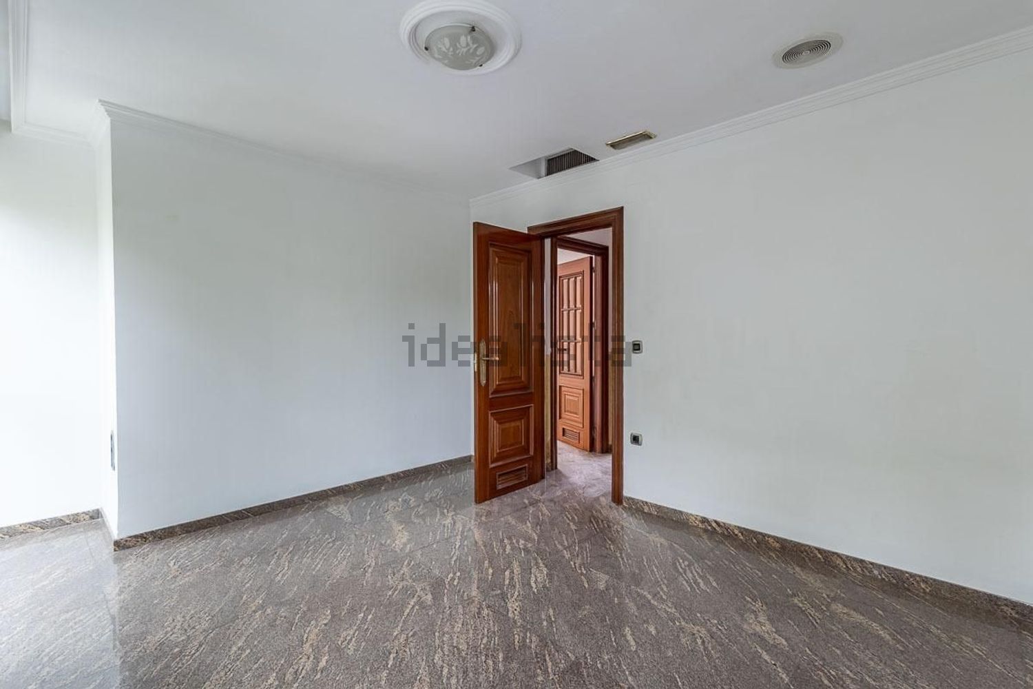 Квартира 140 м² в Granada