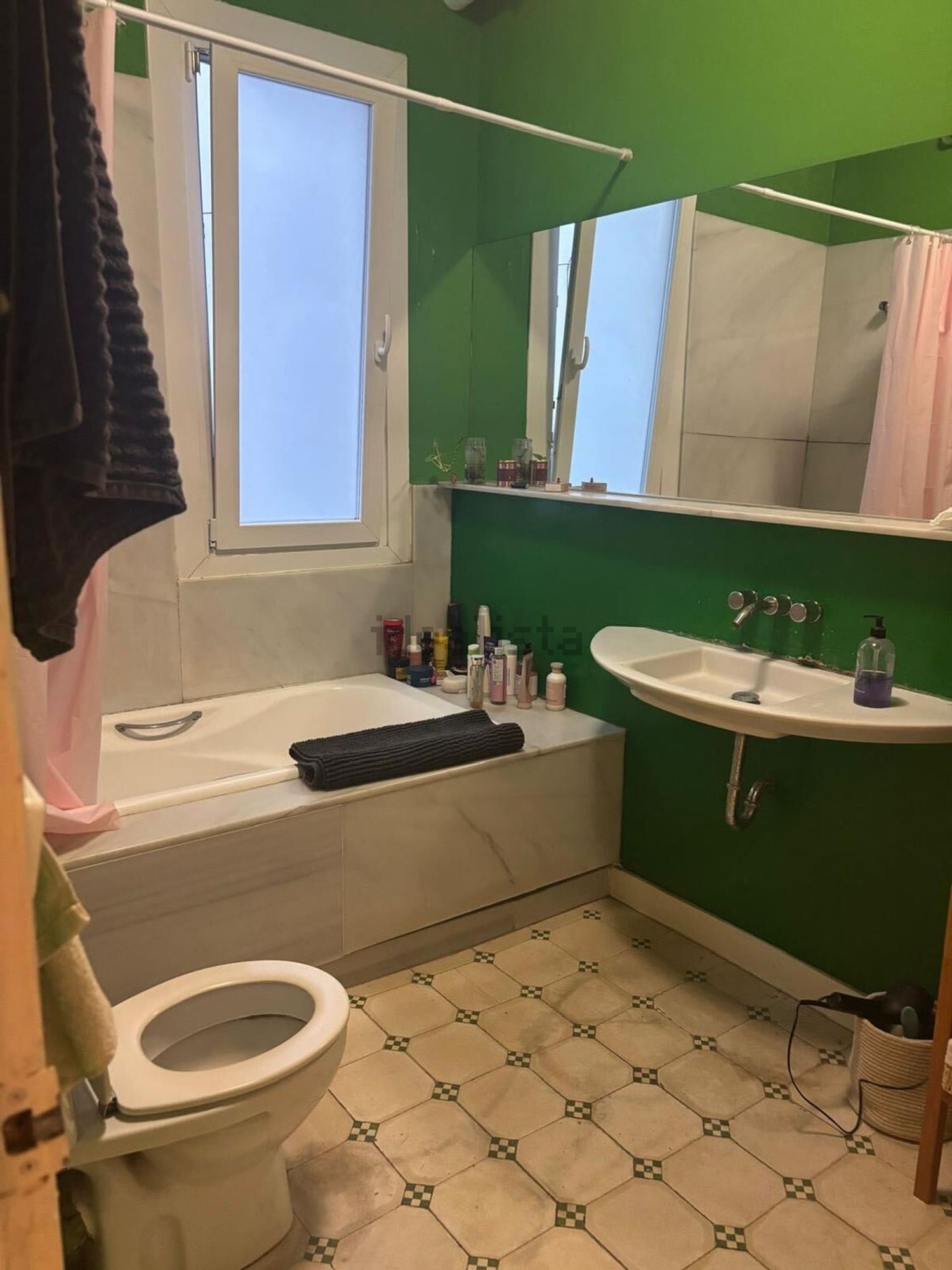 Room for rent, Barcelona