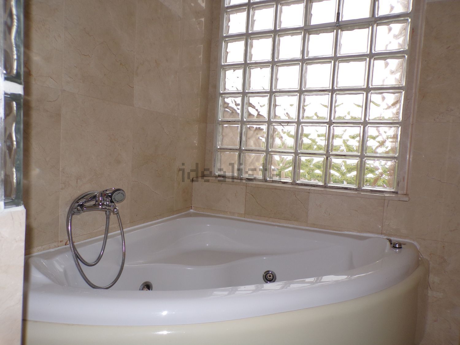 Casa de 230 m² a Bargas