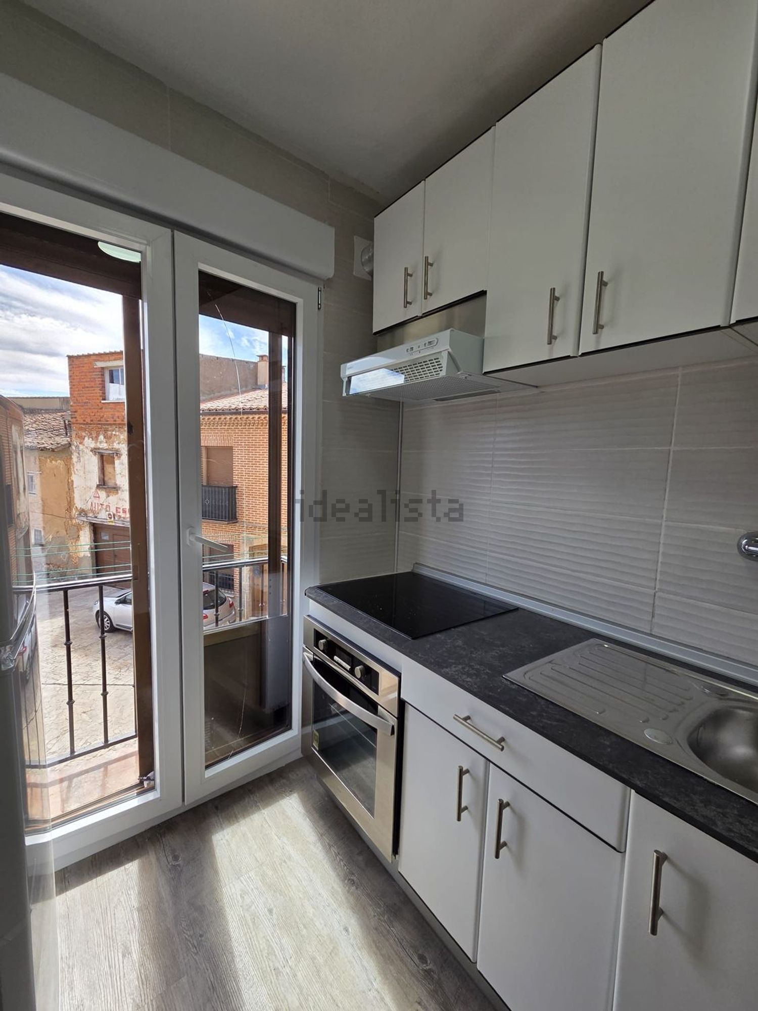 Habitació de lloguer, Toro