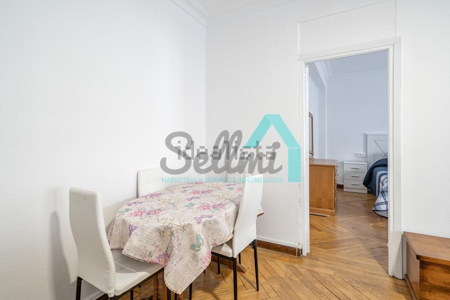 Piso de 136 m² en Oviedo