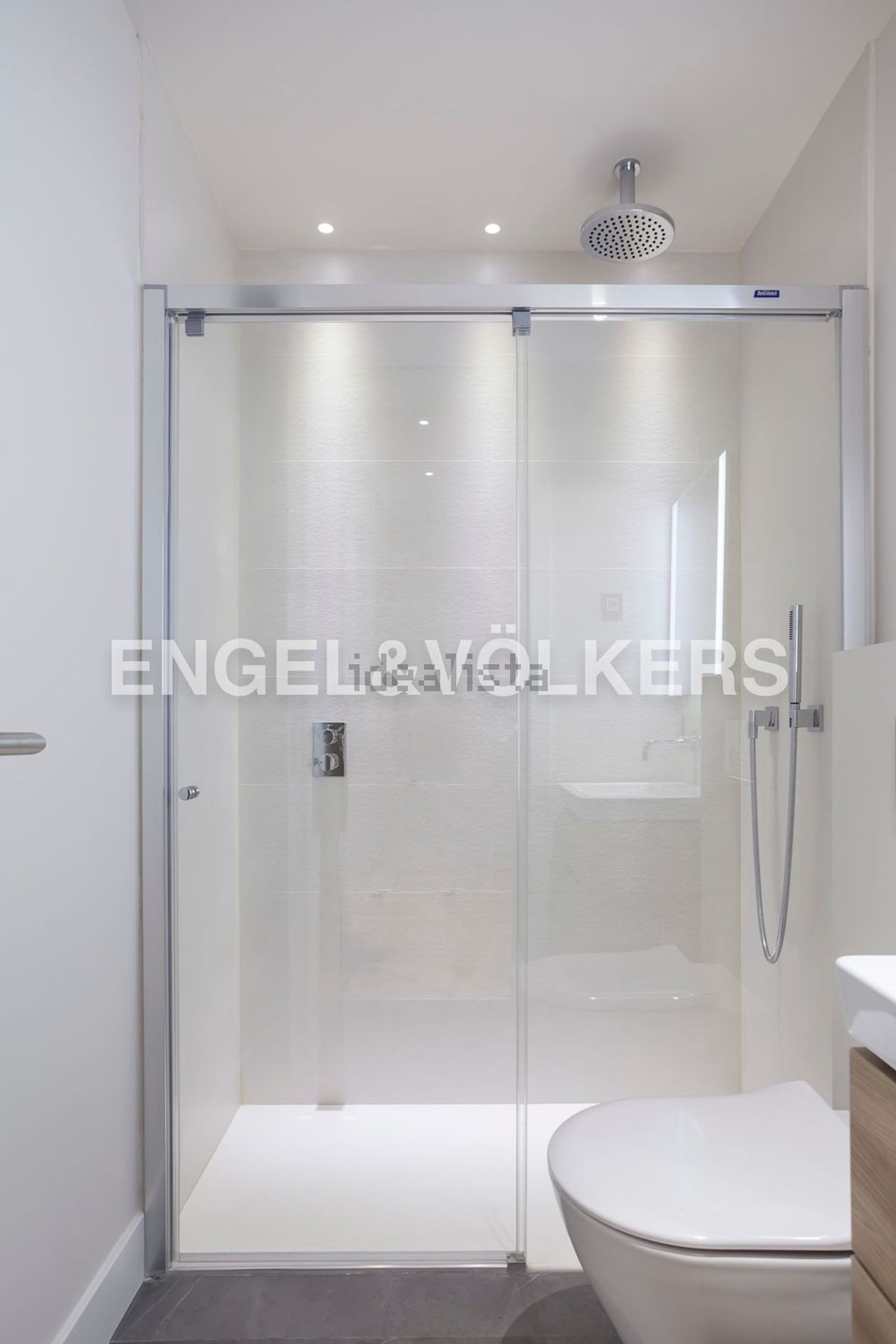 Wohnung 217 m² in Madrid