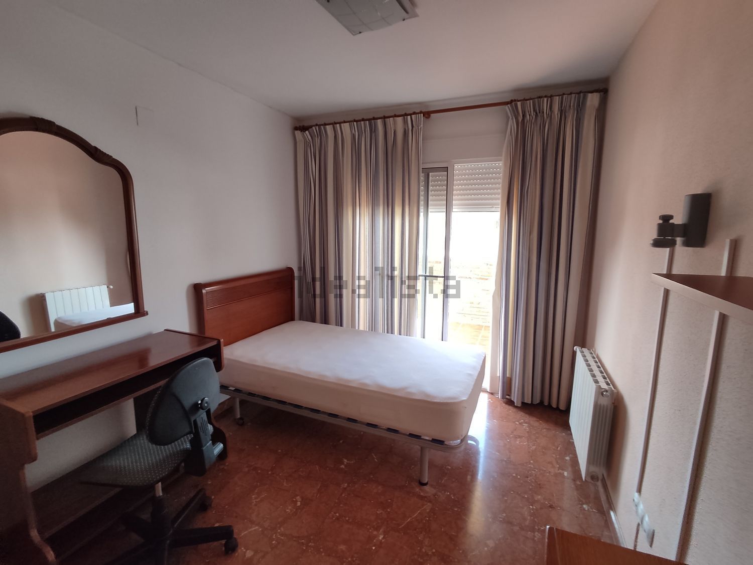 Casa de 240 m² a la Pobla de Vallbona