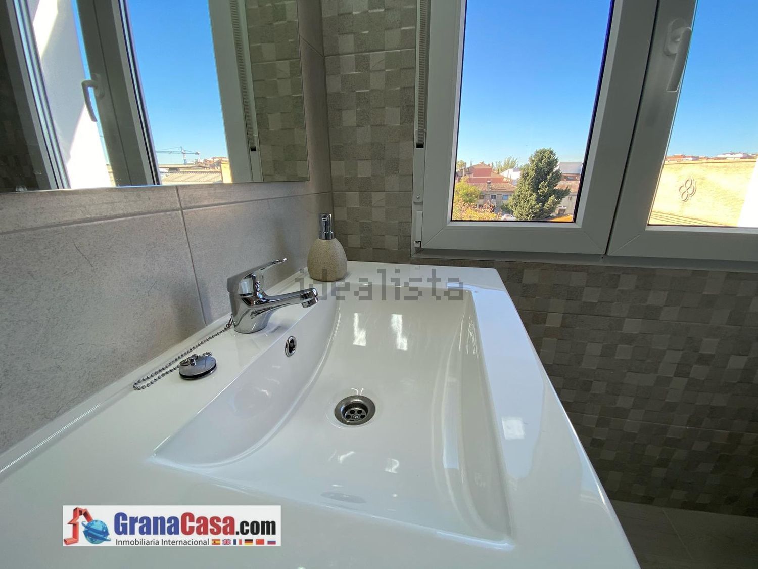 Habitación 65 m², Granada