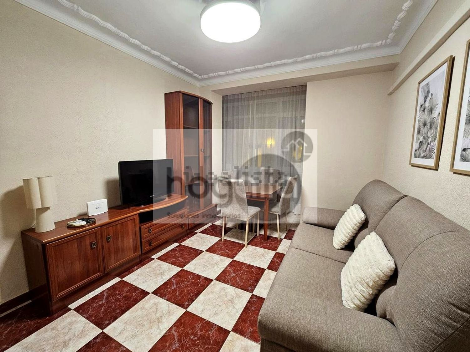 Piso de 60 m² en Sevilla