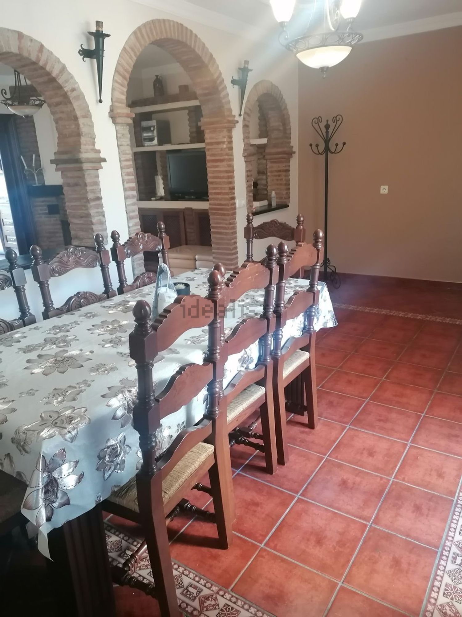 Room for rent, Monda
