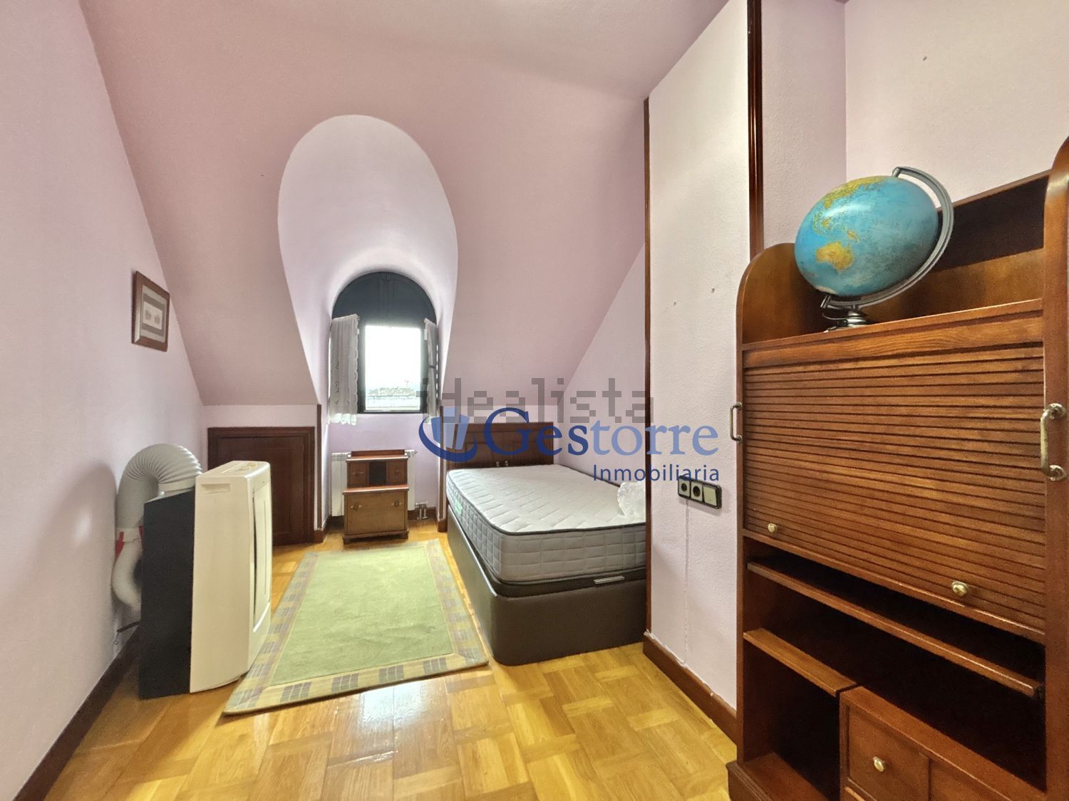 Piso de 141 m² en Oviedo