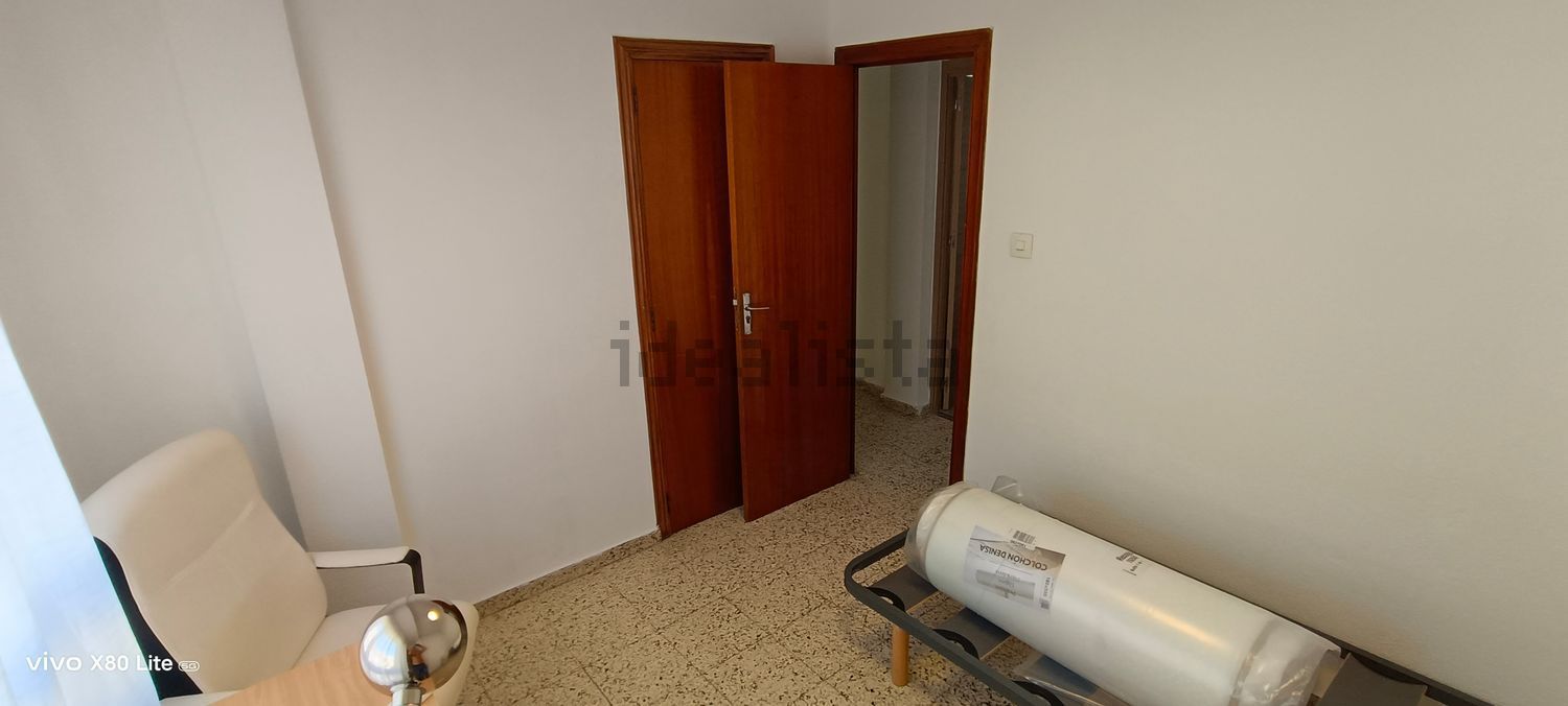 Habitació de lloguer, Burjassot