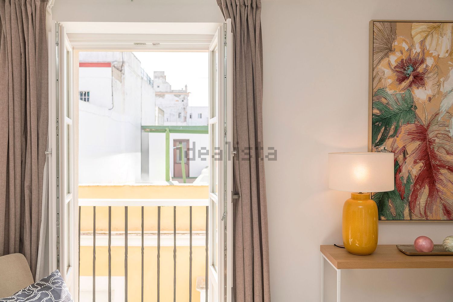 Flat 101 m² in Cádiz