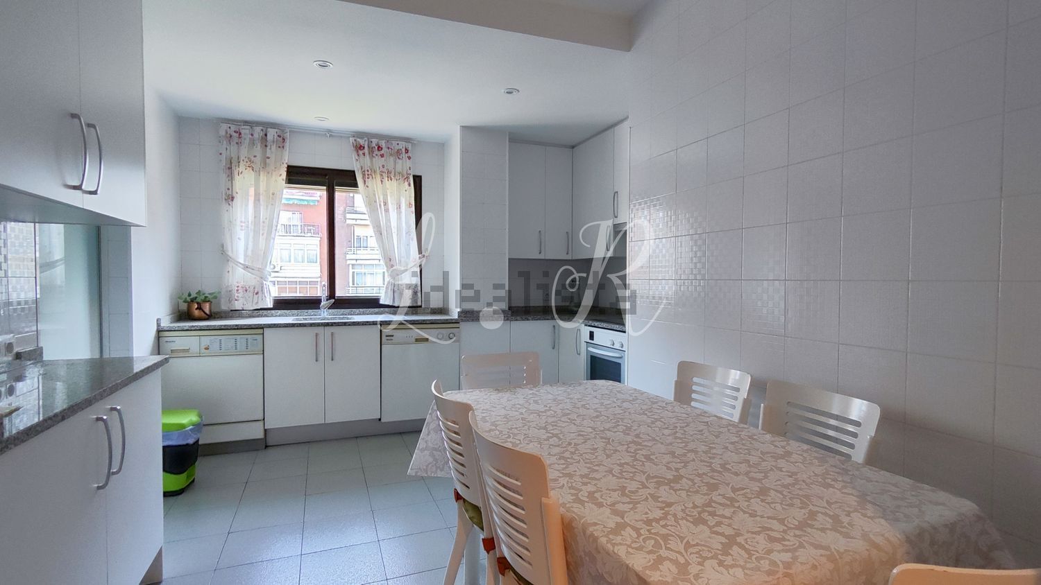Wohnung 195 m² in Madrid