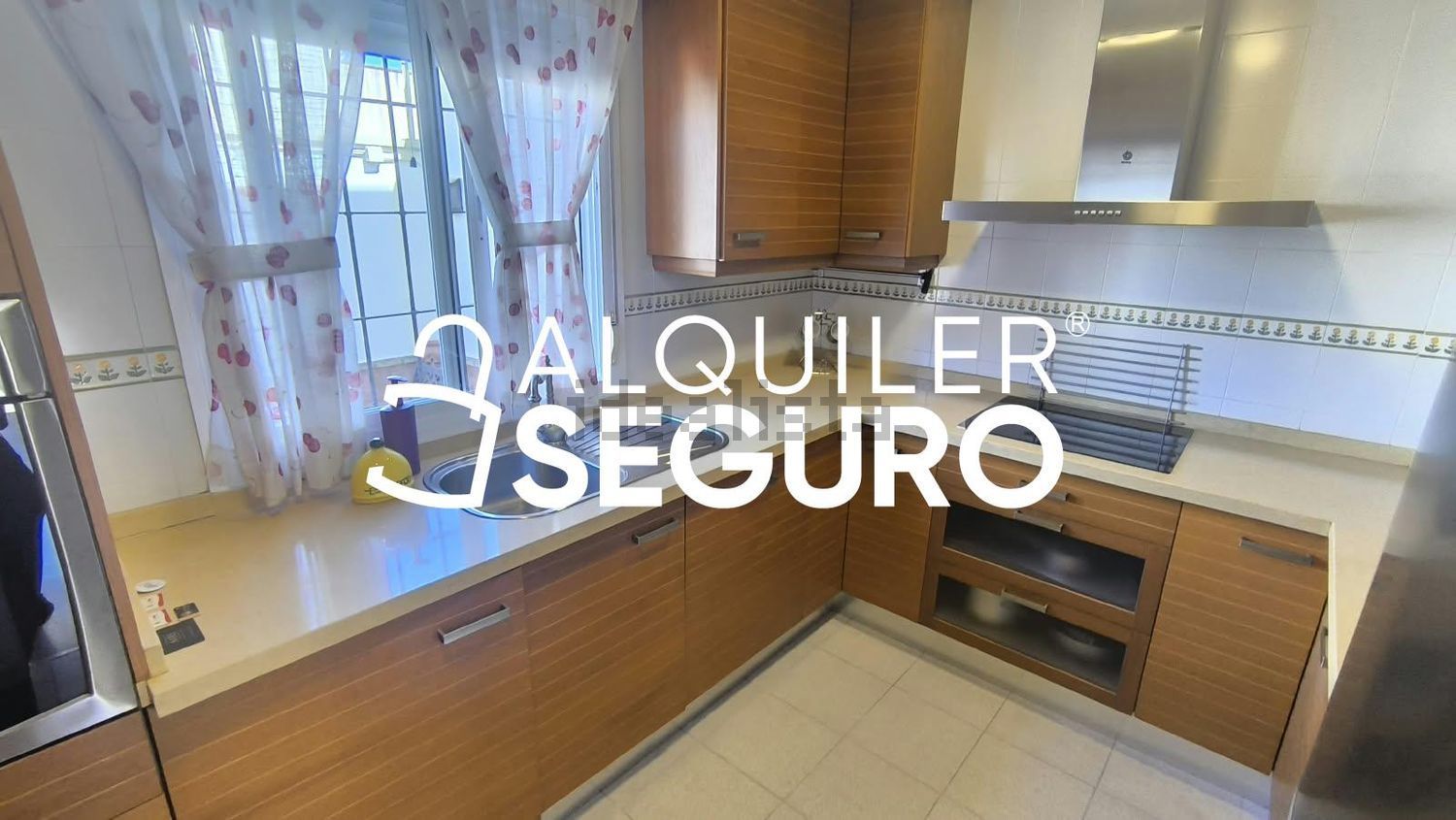 Casa de 136 m² en Palomares del Río