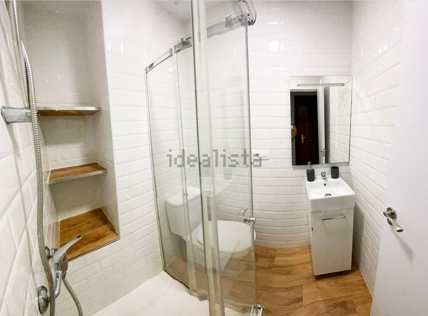 Room for rent, Seville