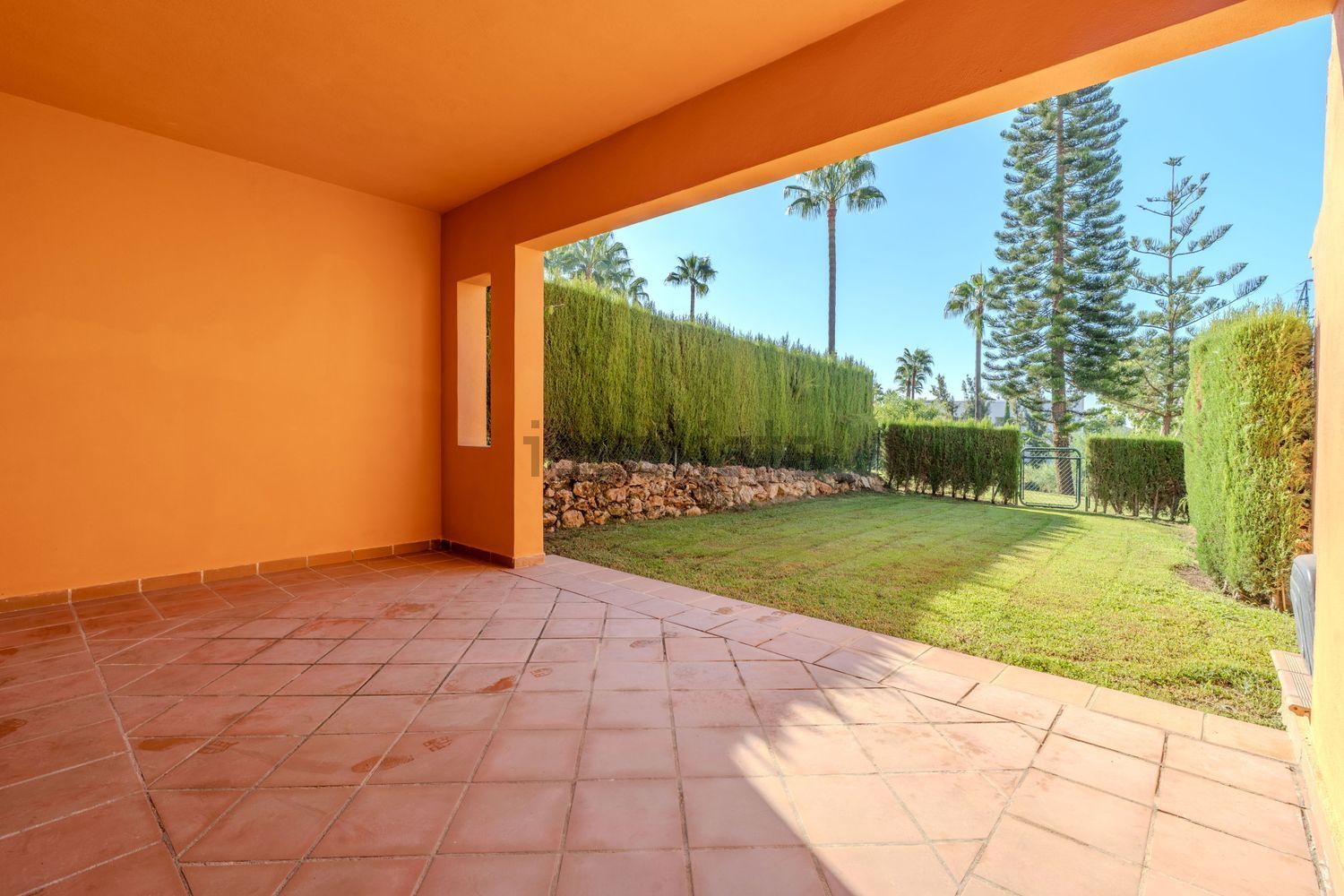 Будинок 225 м² у Estepona