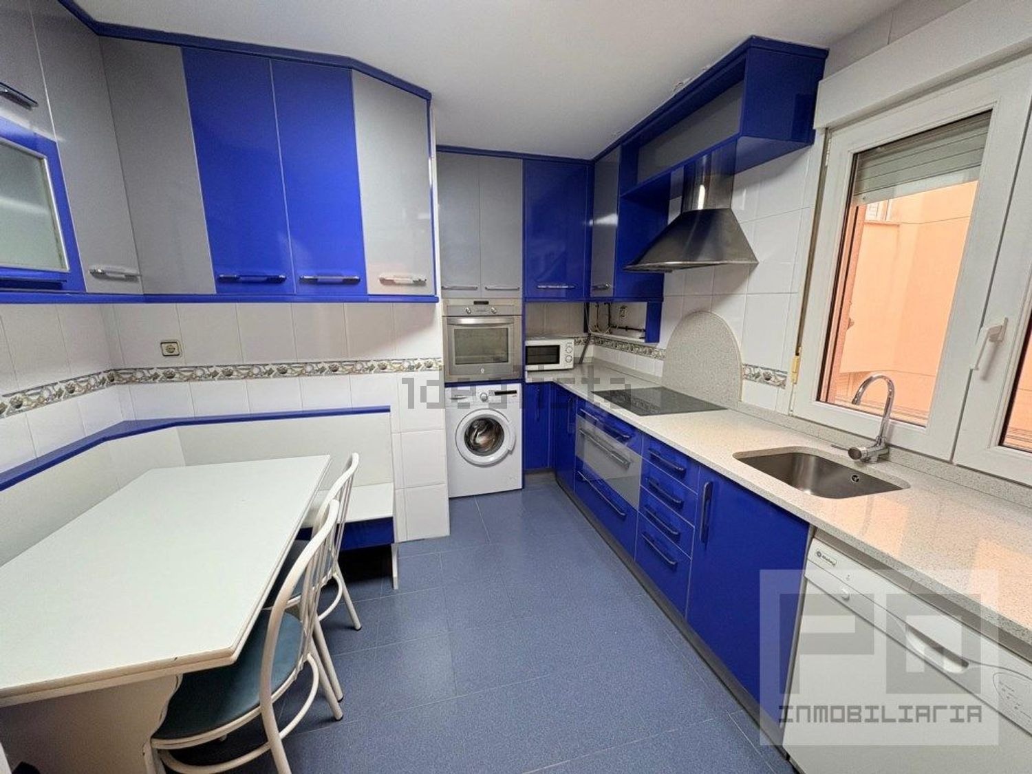 Flat 73 m² in Las Navas del Marqués