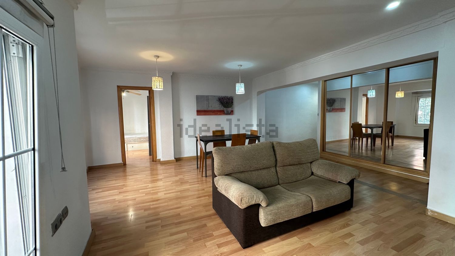 Pis de 101 m² a València