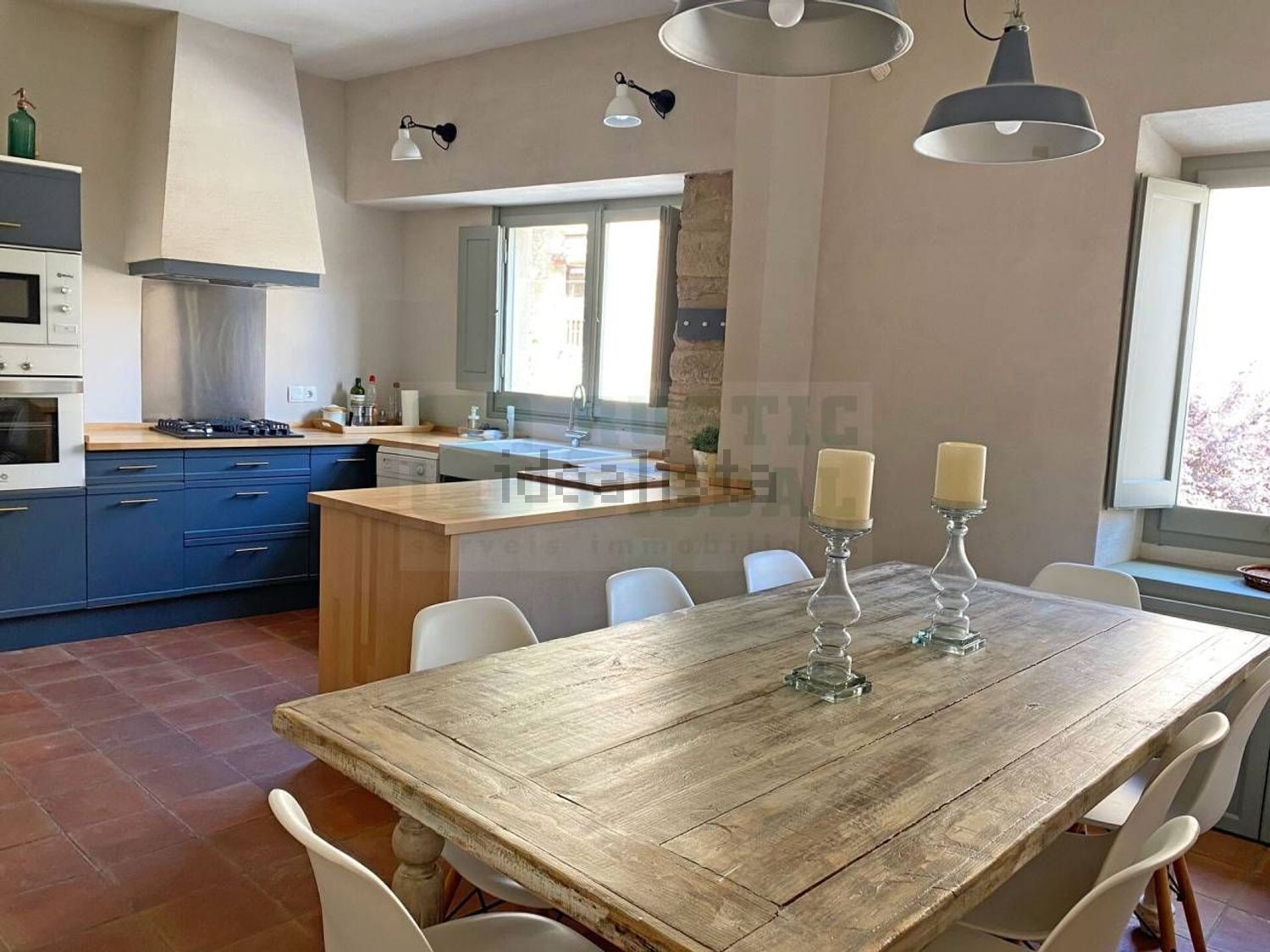 Piso de 250 m² en Corçà