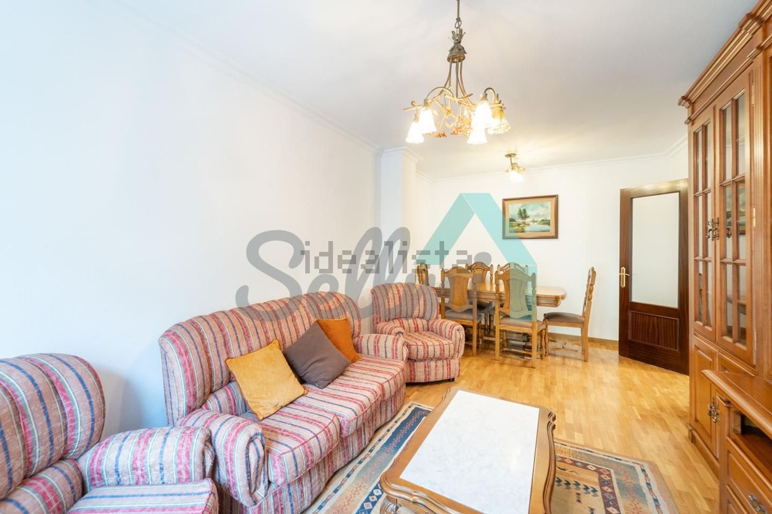 Pis de 75 m² a Oviedo