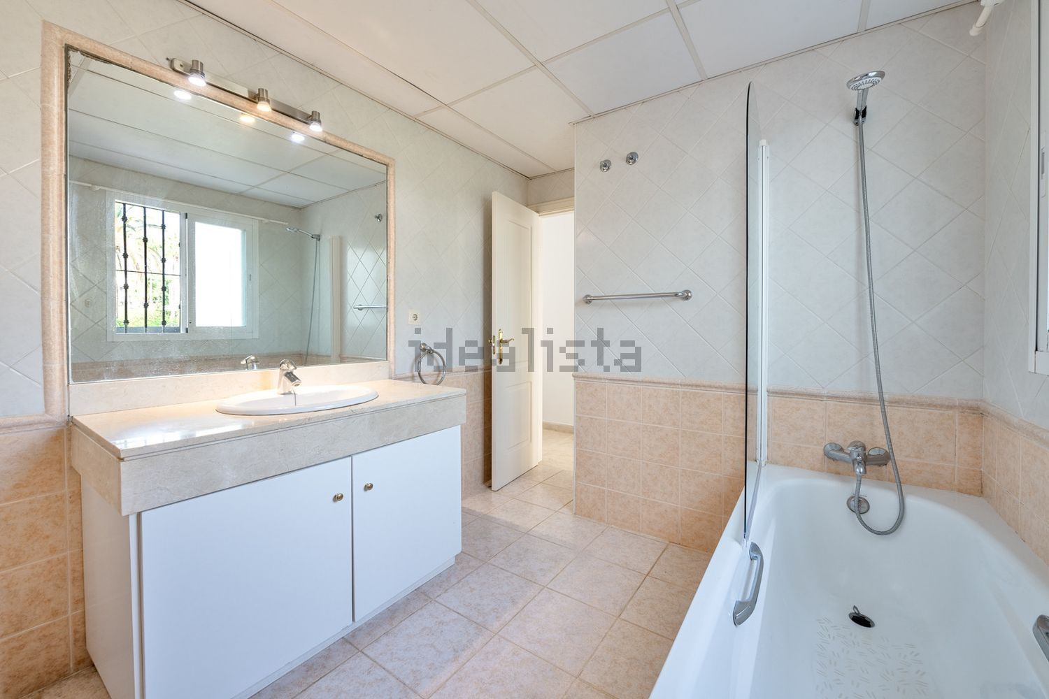 Casa de 141 m² a Estepona