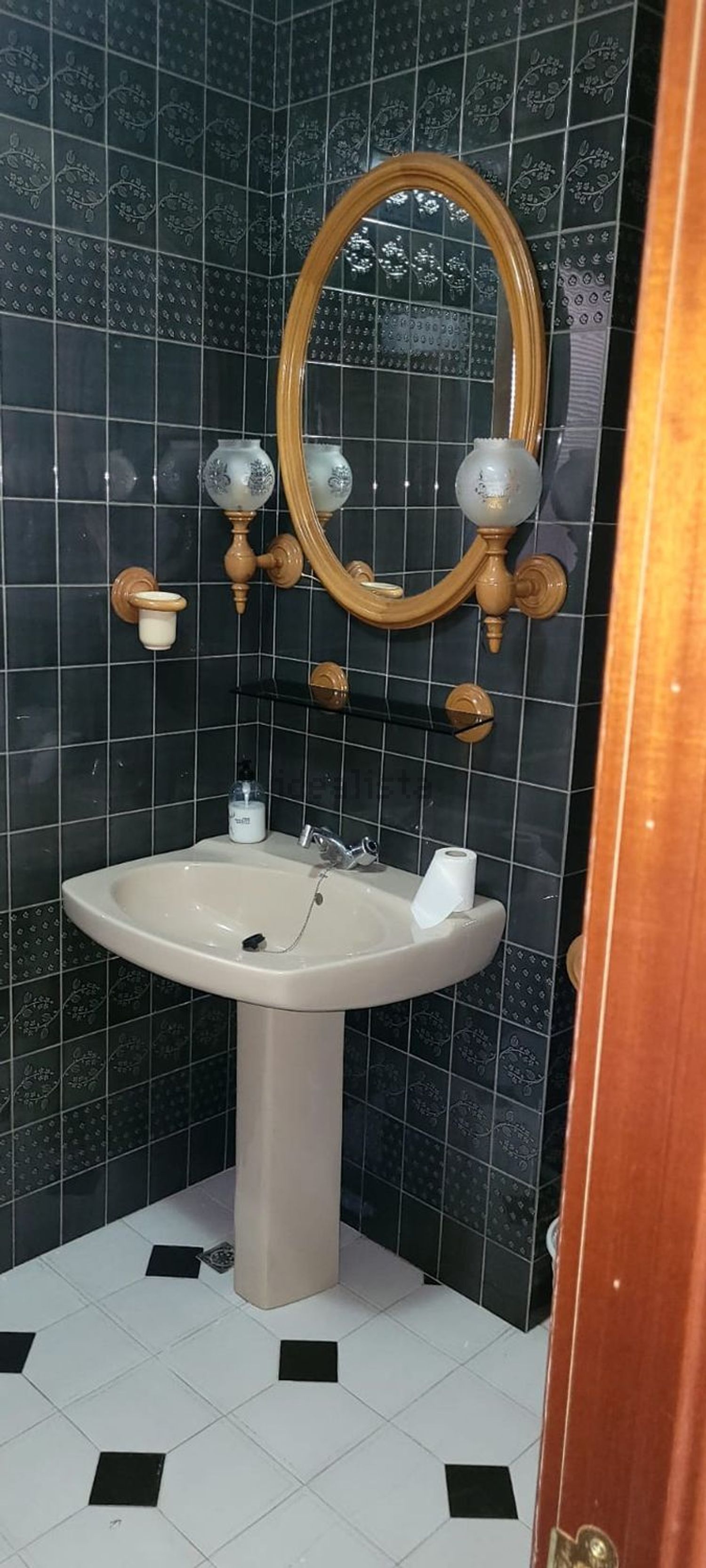 Pis de 200 m² a Loja