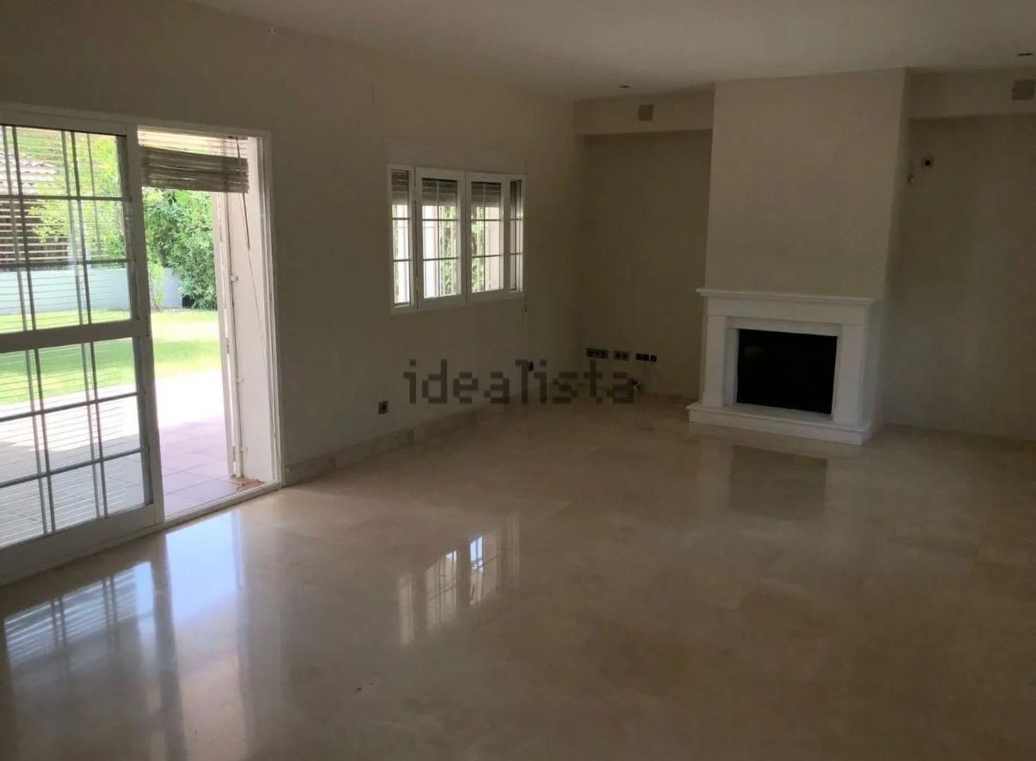 Casa de 355 m² a Mairena del Aljarafe