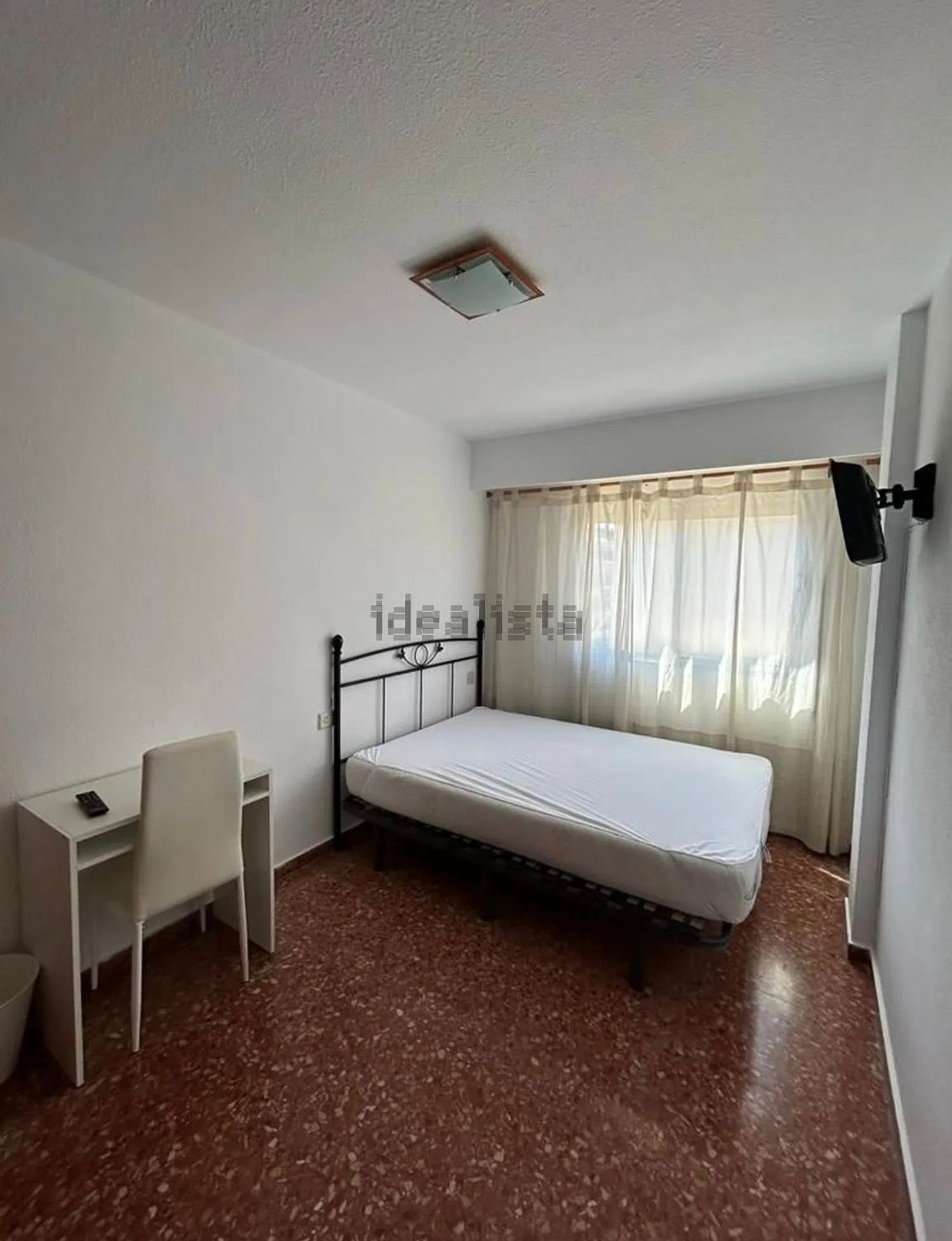 Chambre à louer, Paterna