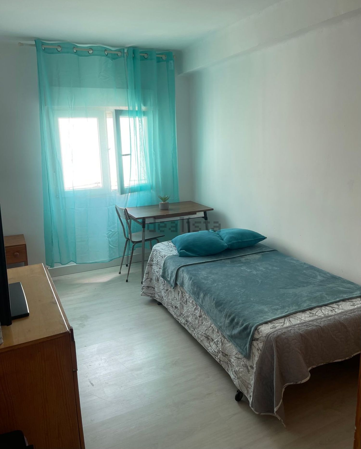 Chambre à louer, Santander