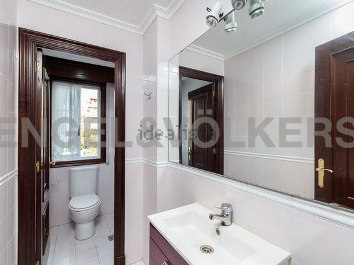 House 300 m² in Baiona