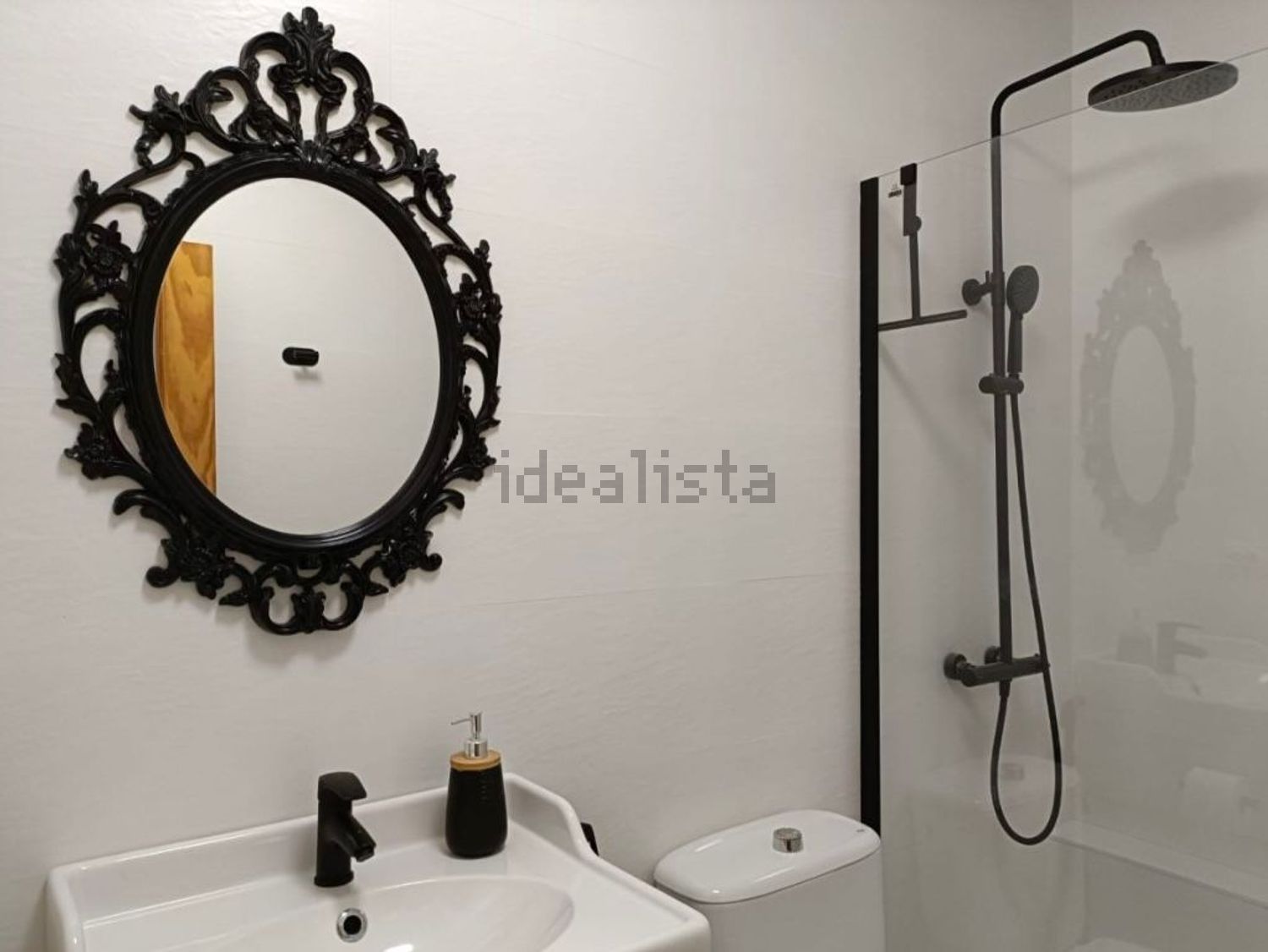 Habitación 60 m², Almería