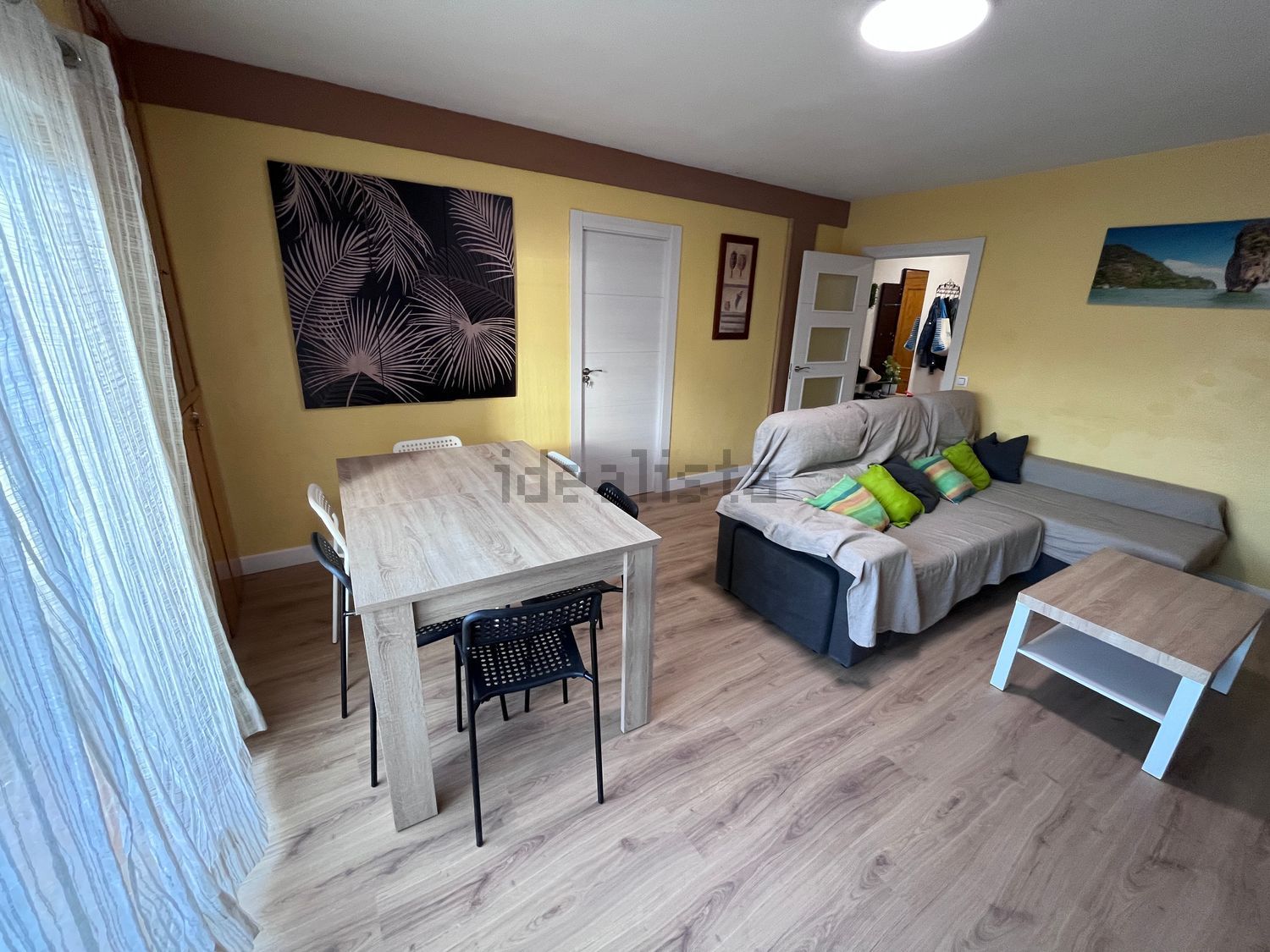 Piso de 90 m² en Almería