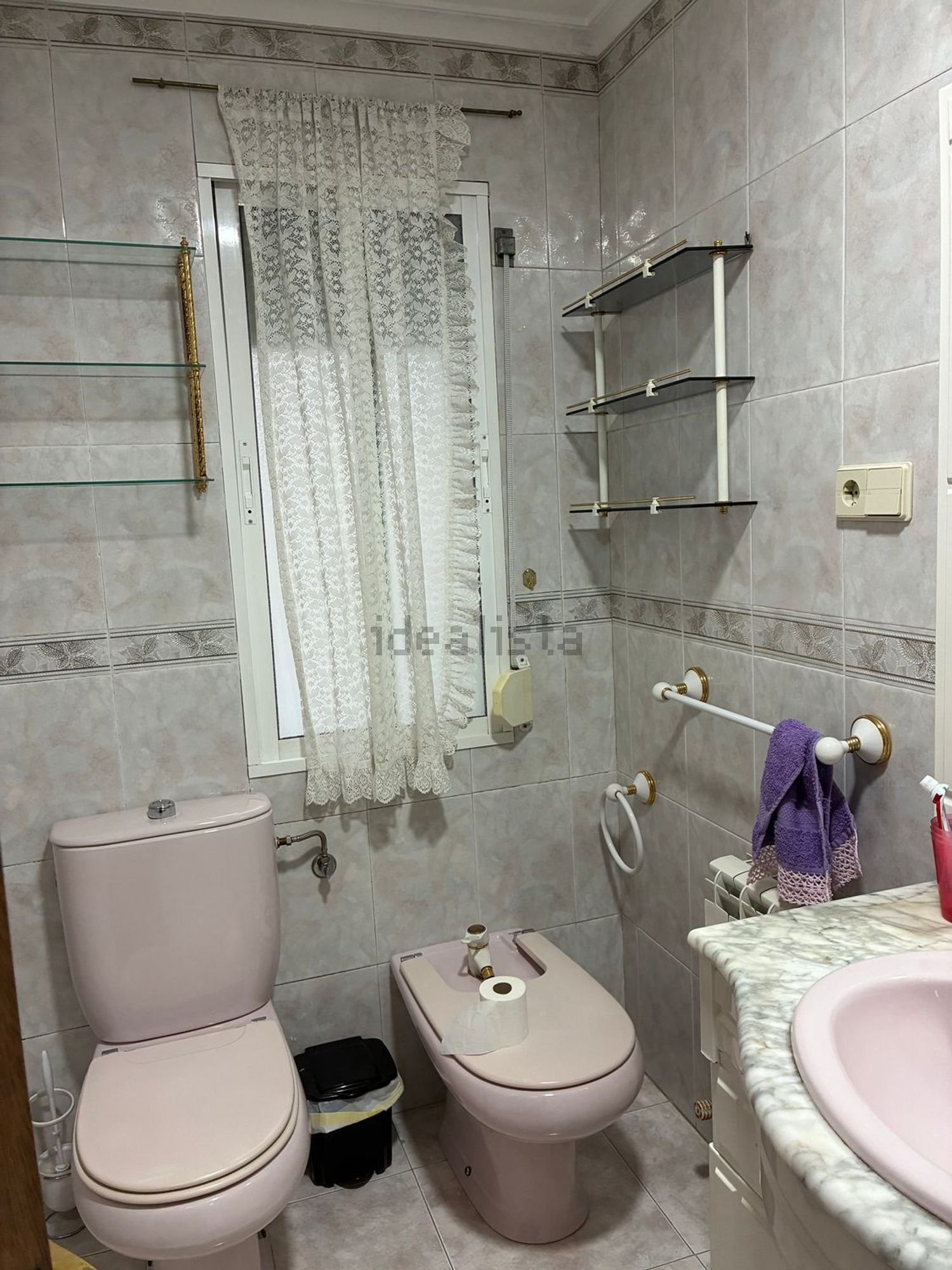 Quarto para alugar, Cáceres
