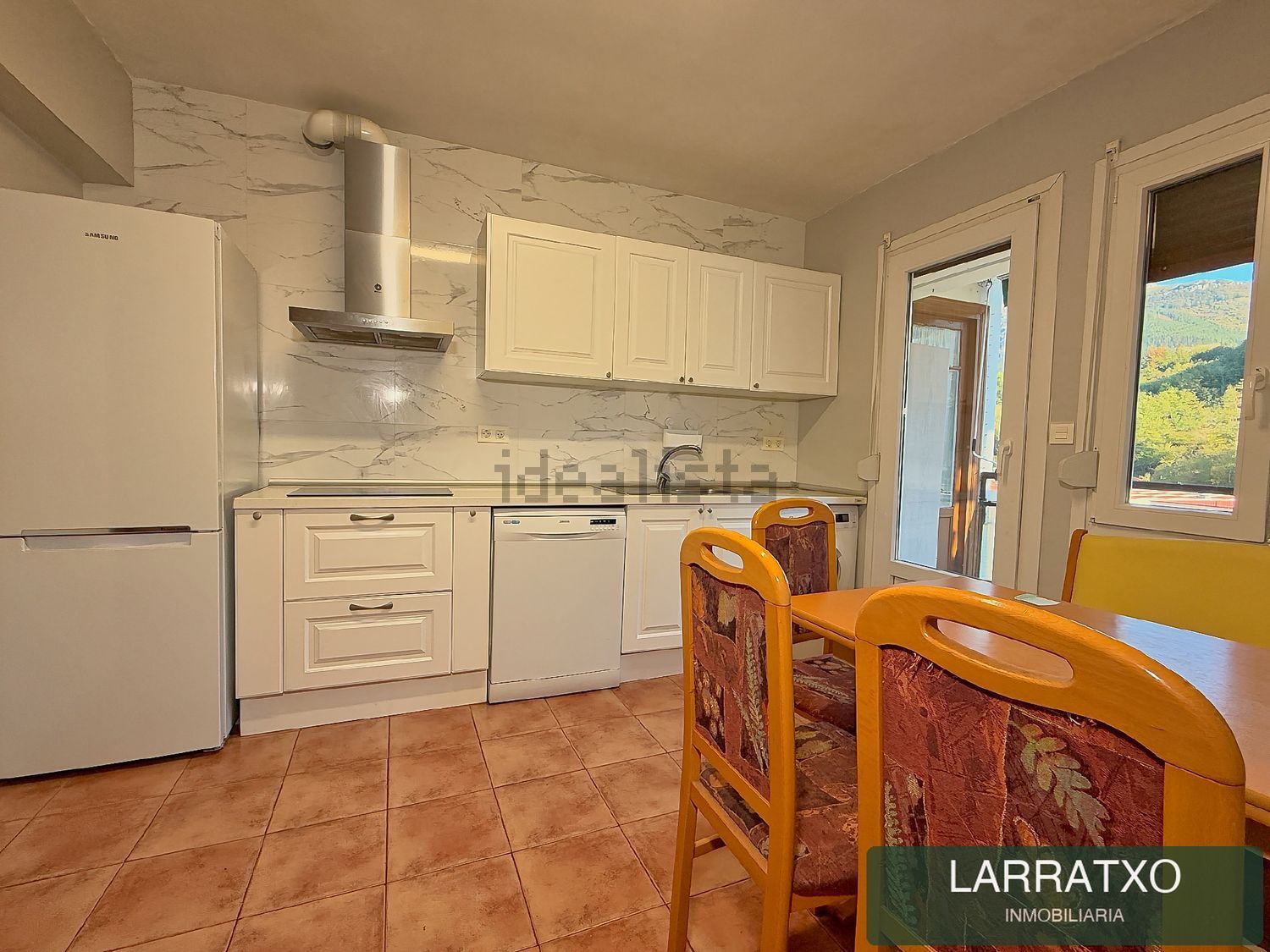 Wohnung 90 m² in Eskoriatza