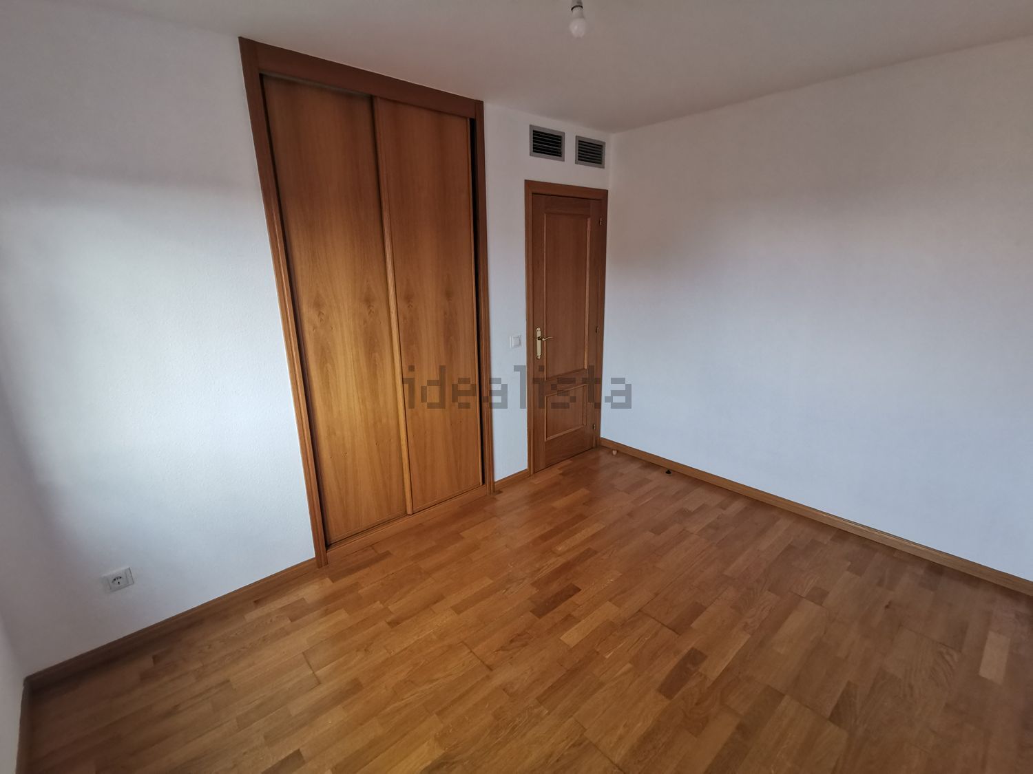Casa de 165 m² en Utebo