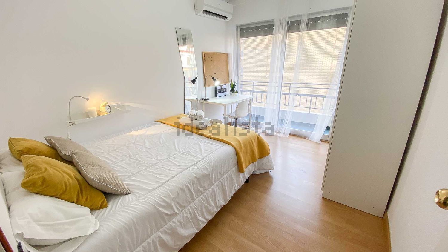 Room for rent, Seville
