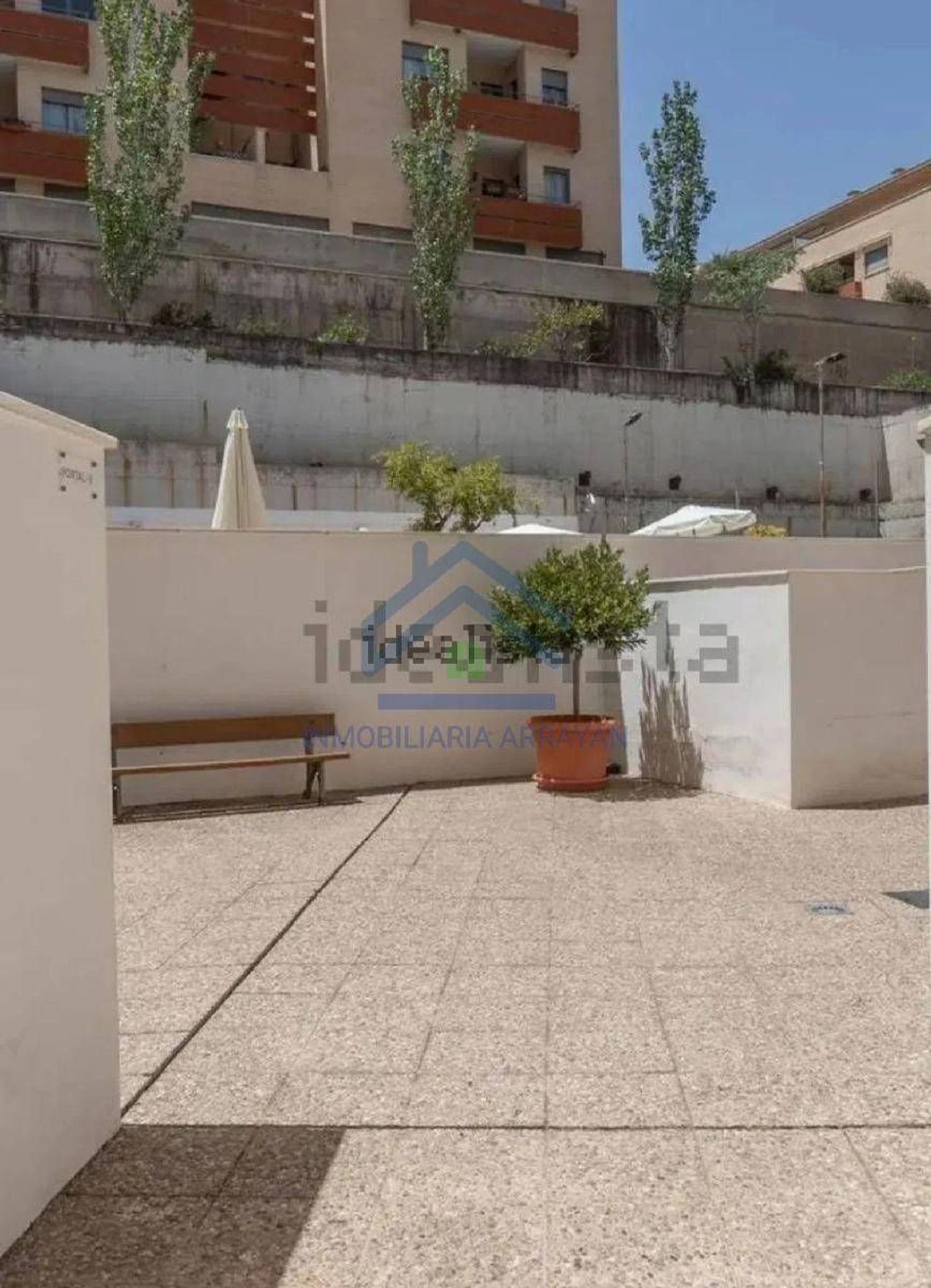Piso de 85 m² en Granada