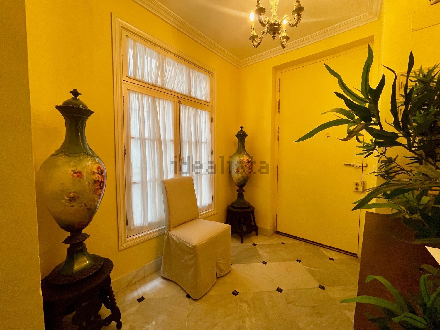 Piso de 160 m² en Sevilla