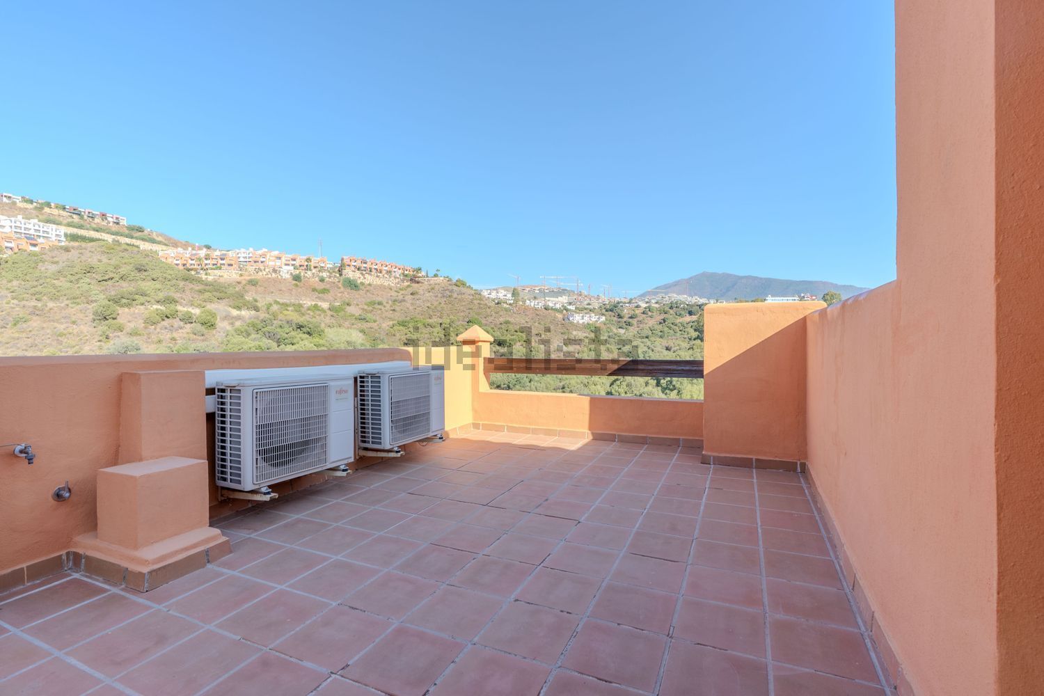 Будинок 225 м² у Estepona