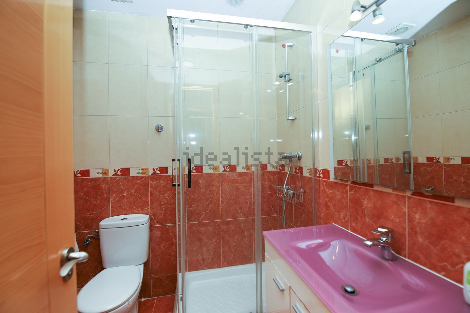 Casa de 210 m² a Montcada i Reixac
