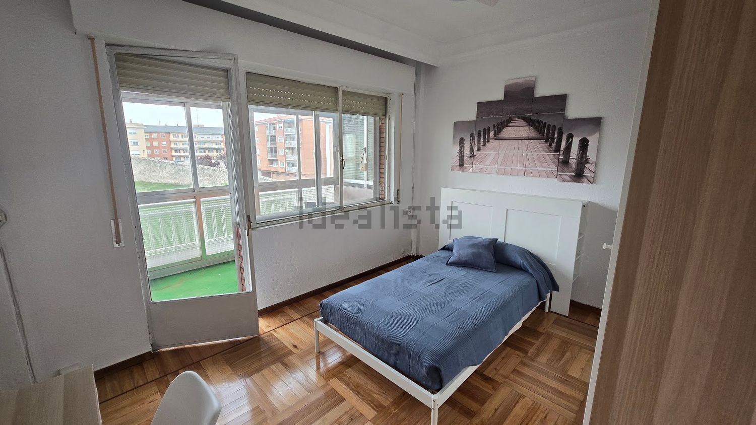Pis de 92 m² a Àvila