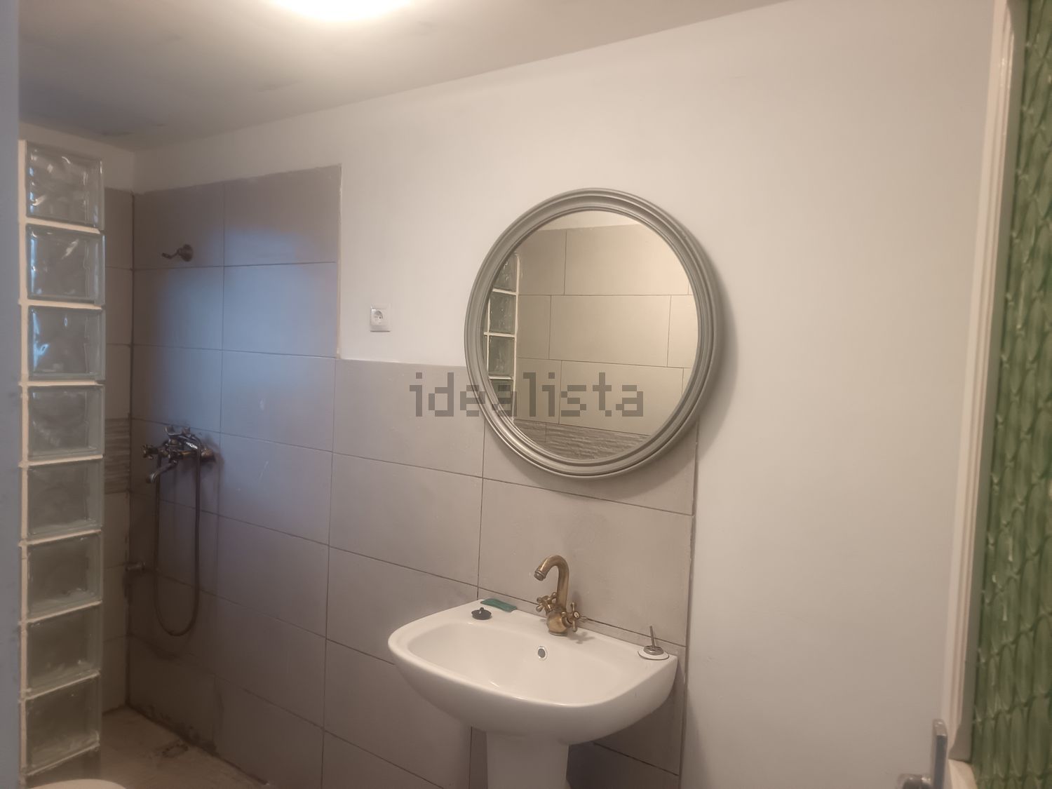 Habitació de lloguer, Huévar del Aljarafe