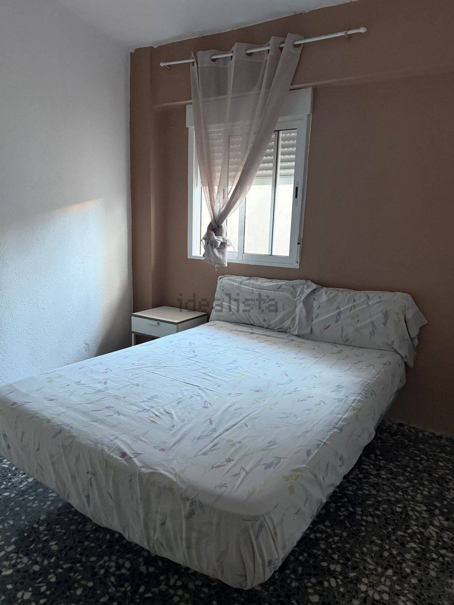 Habitació de lloguer, Silla