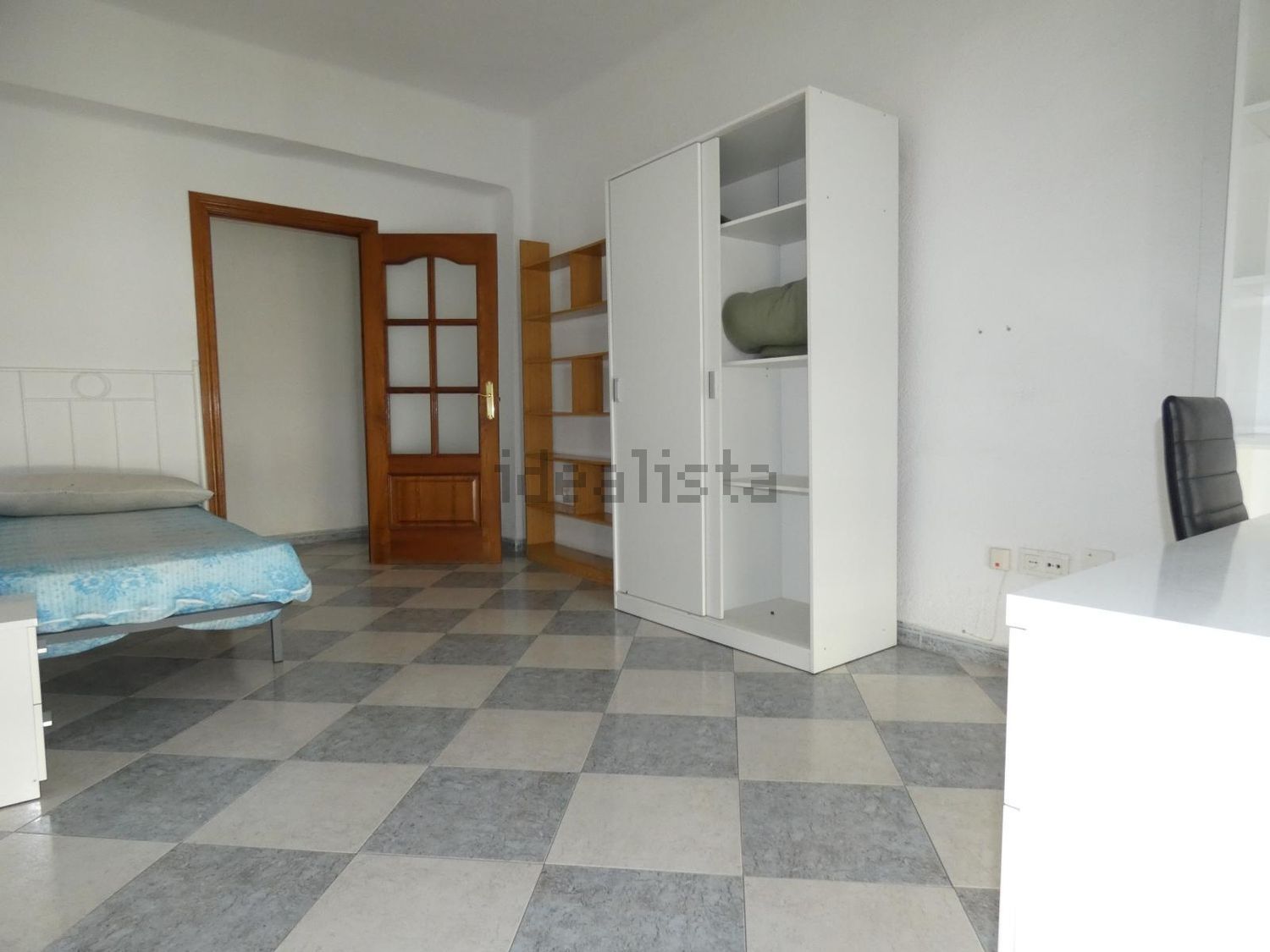 Piso de 100 m² en Granada