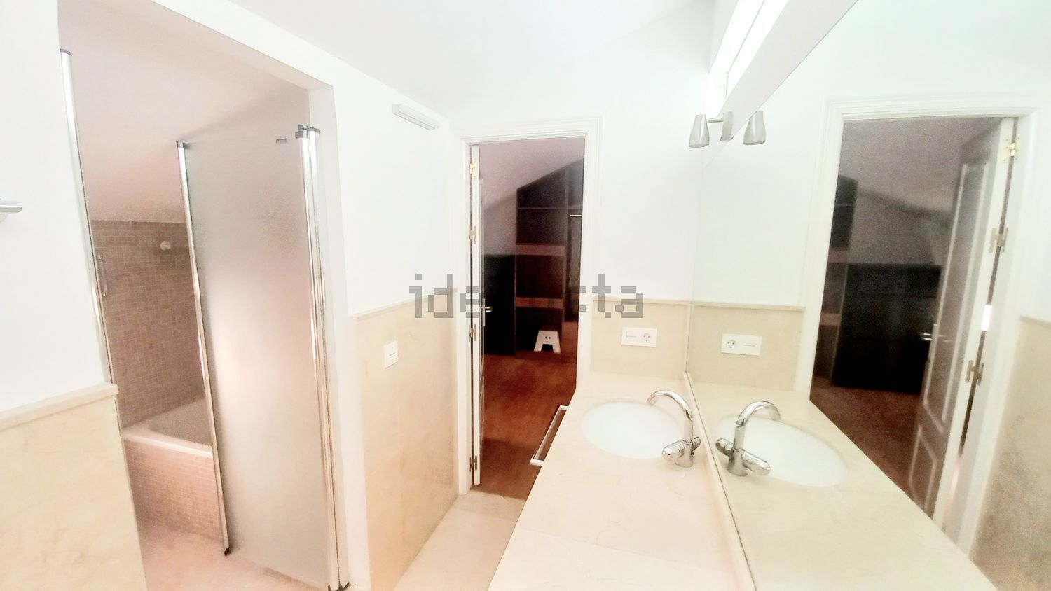 Pis de 250 m² a Sevilla