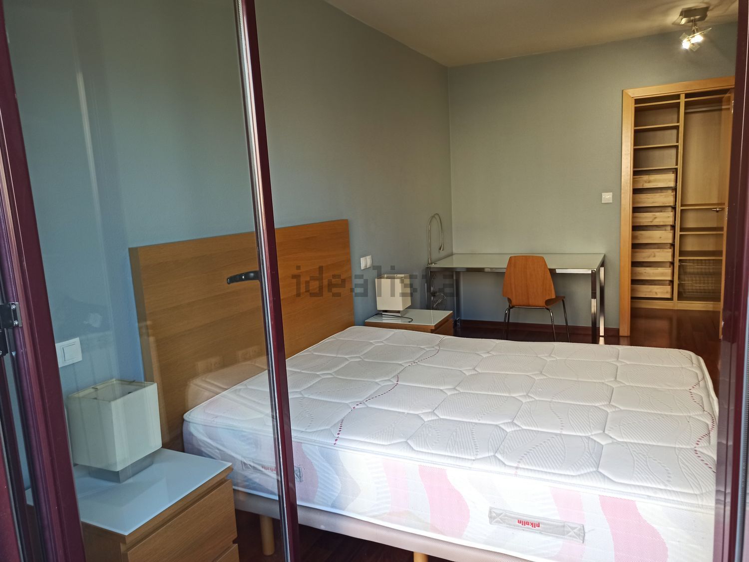 Flat 85 m² in Cadrete