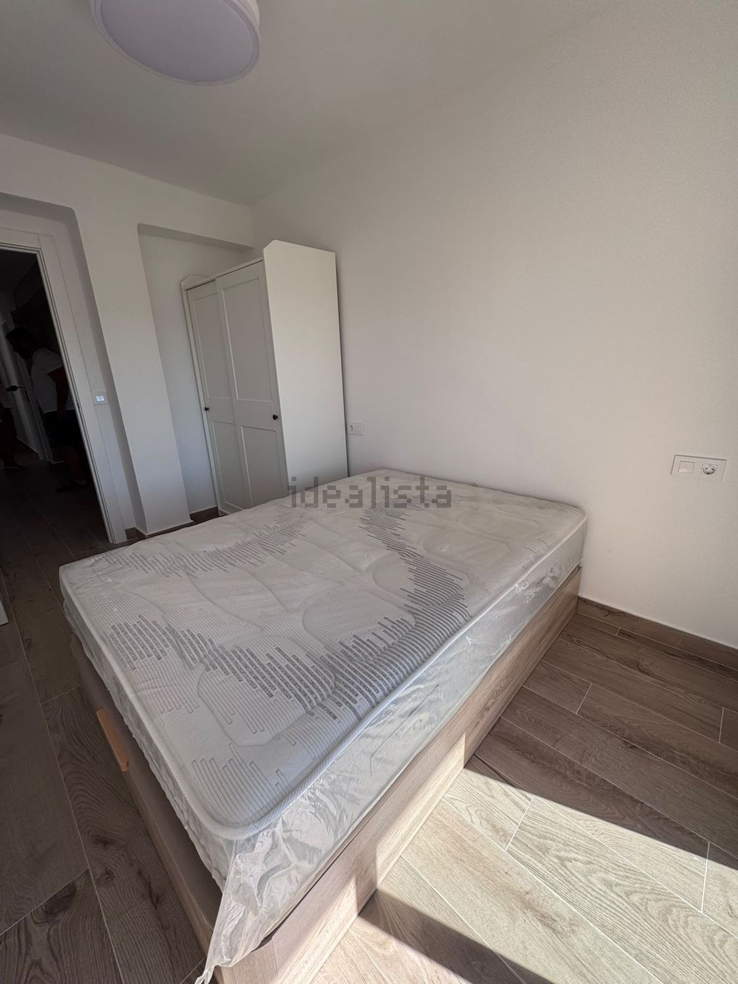 Chambre à louer, Valence